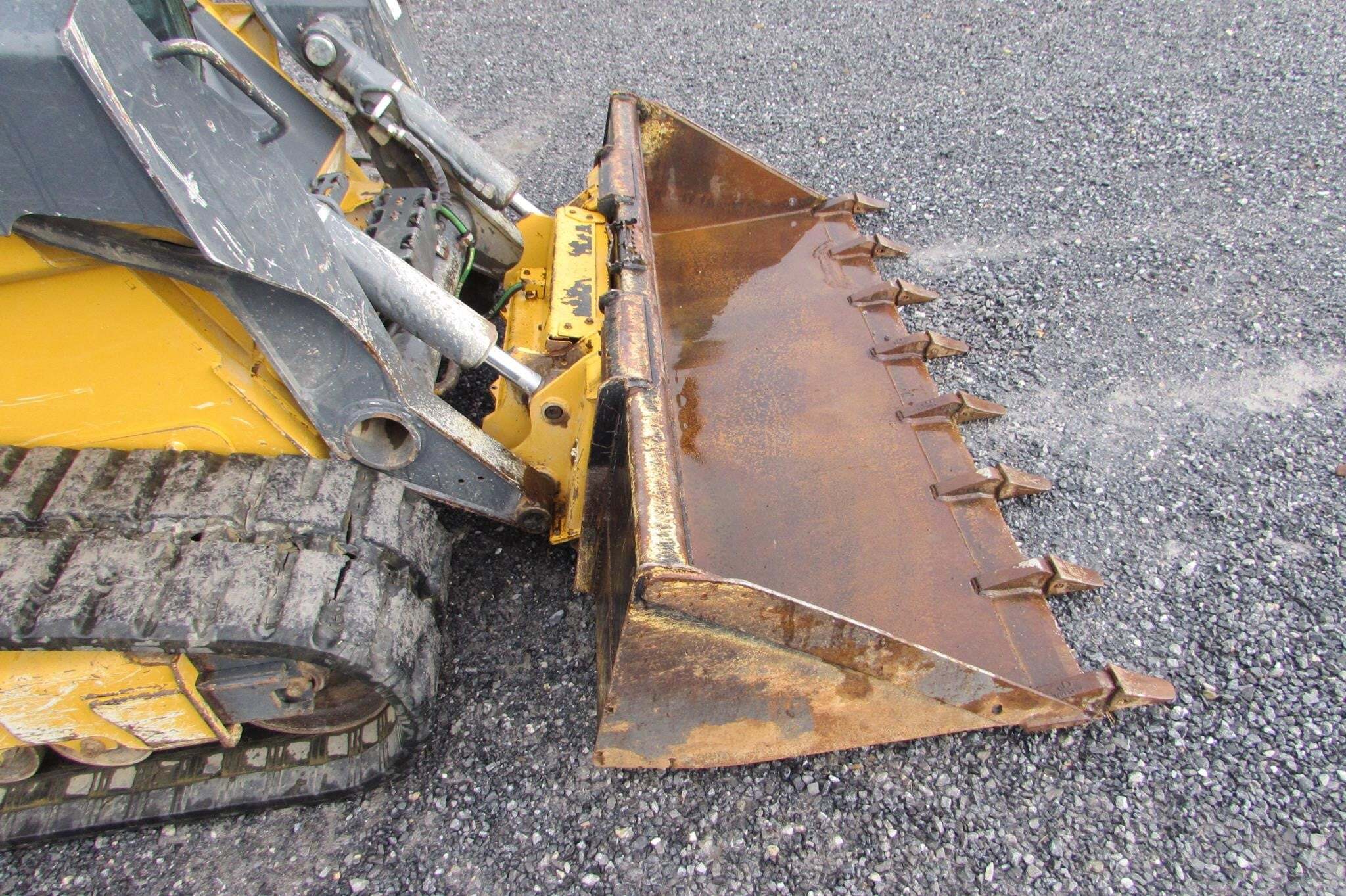 2022 Deere 333G Skid Steer