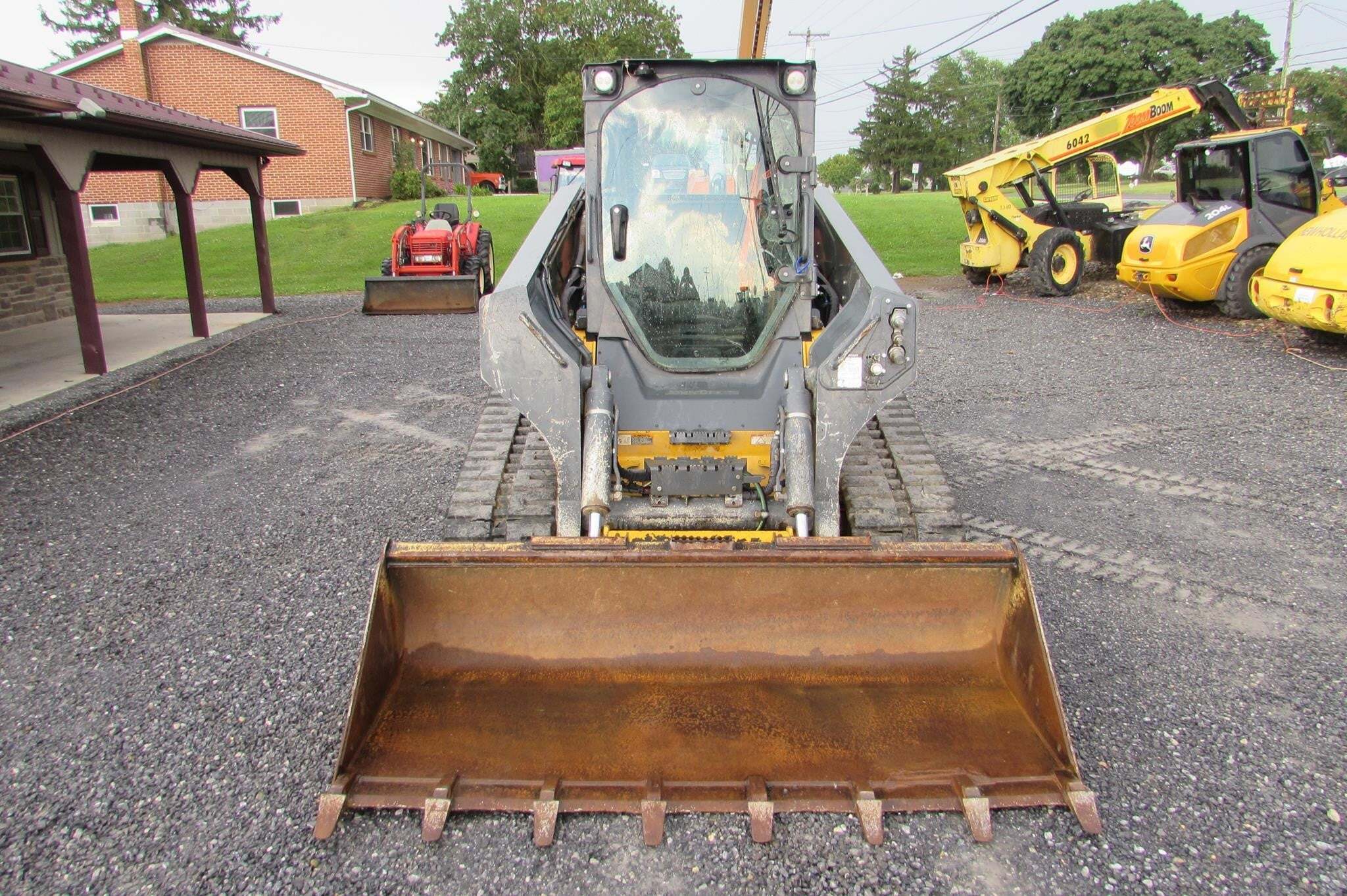 2022 Deere 333G Skid Steer