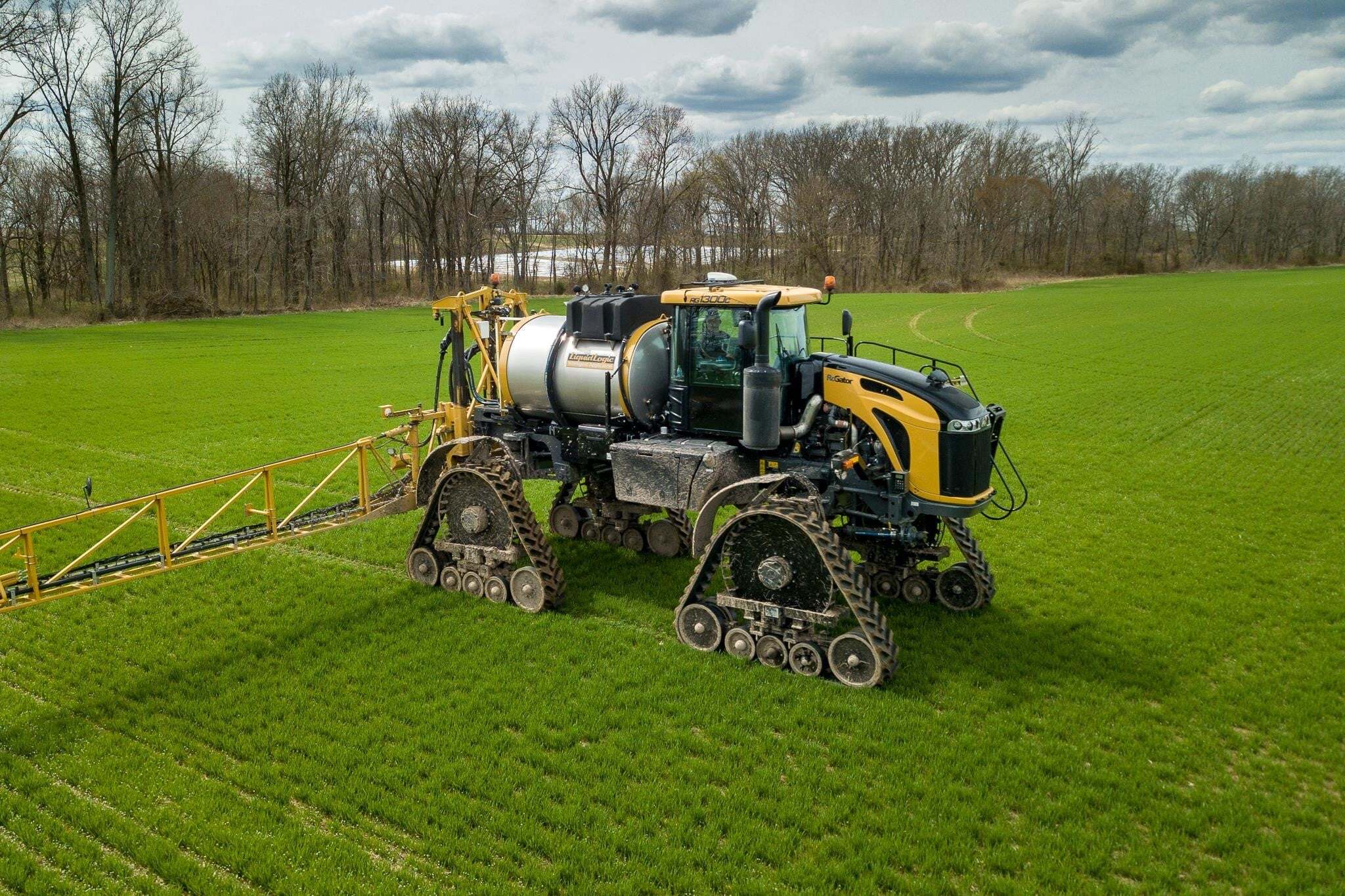 2020 ROGATOR RG1300C Self-Propelled Sprayer