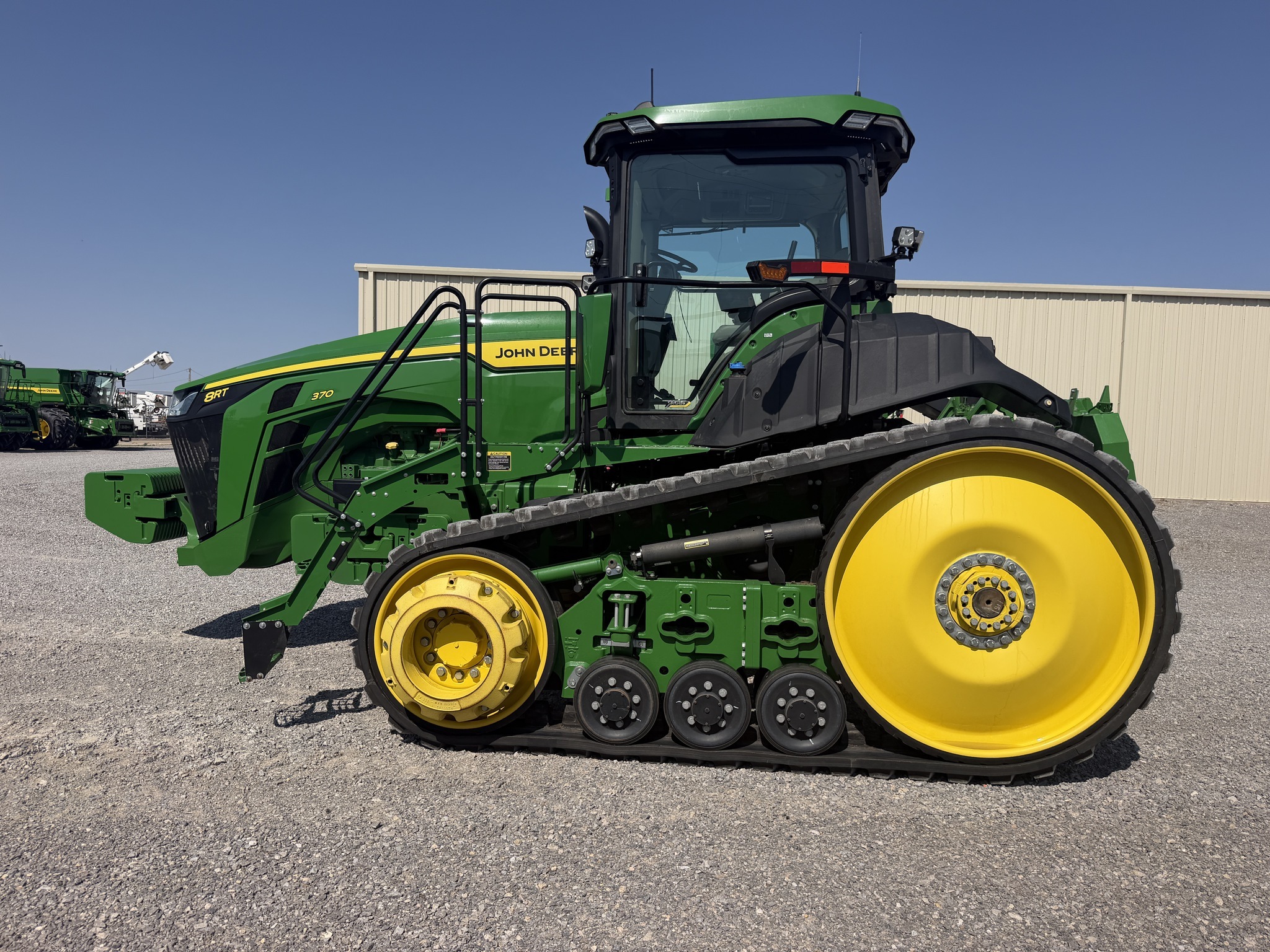 2025 John Deere 8RT 370 Tractor
