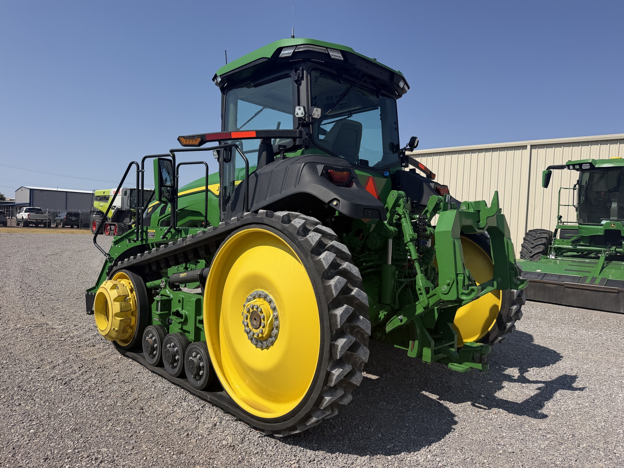 2025 John Deere 8RT 370 Tractor