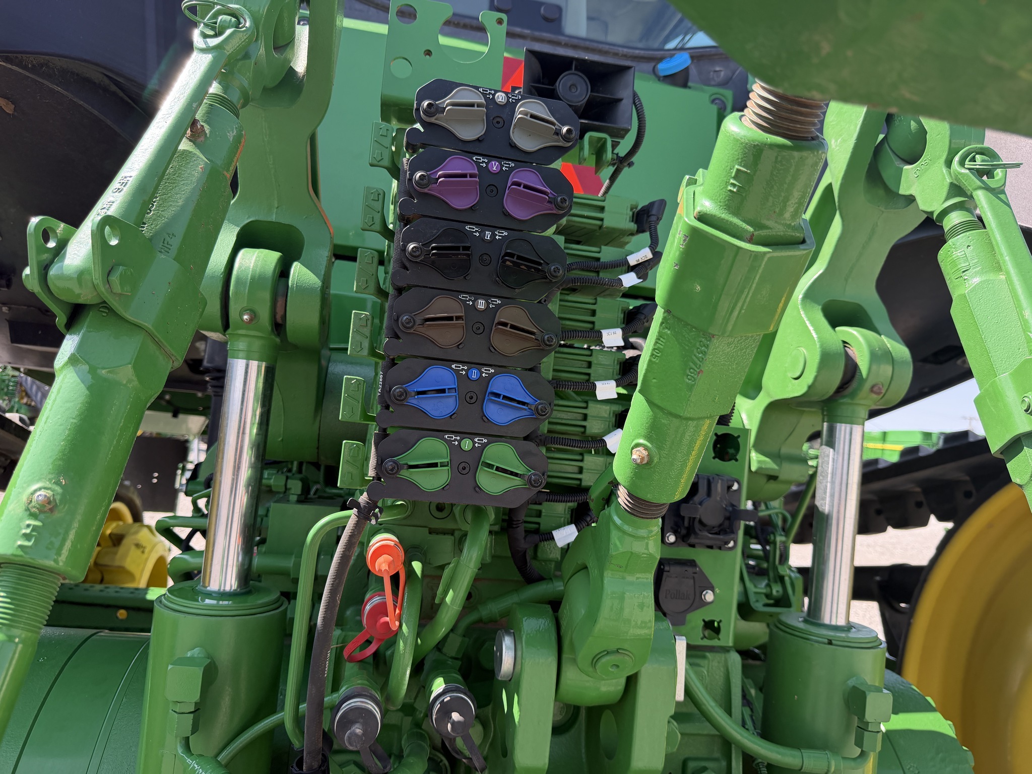 2025 John Deere 8RT 370 Tractor