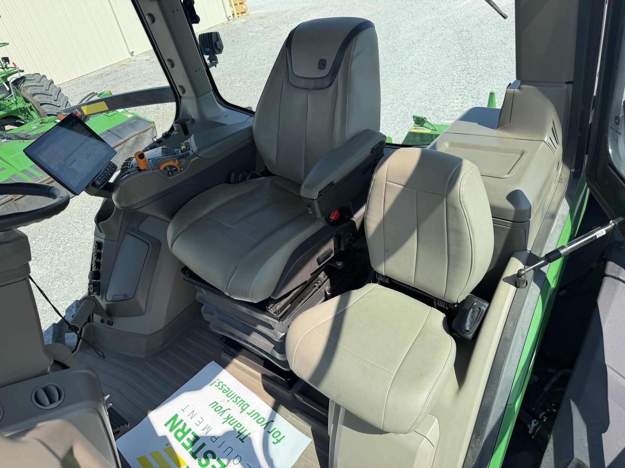 2025 John Deere 8RT 370 Tractor