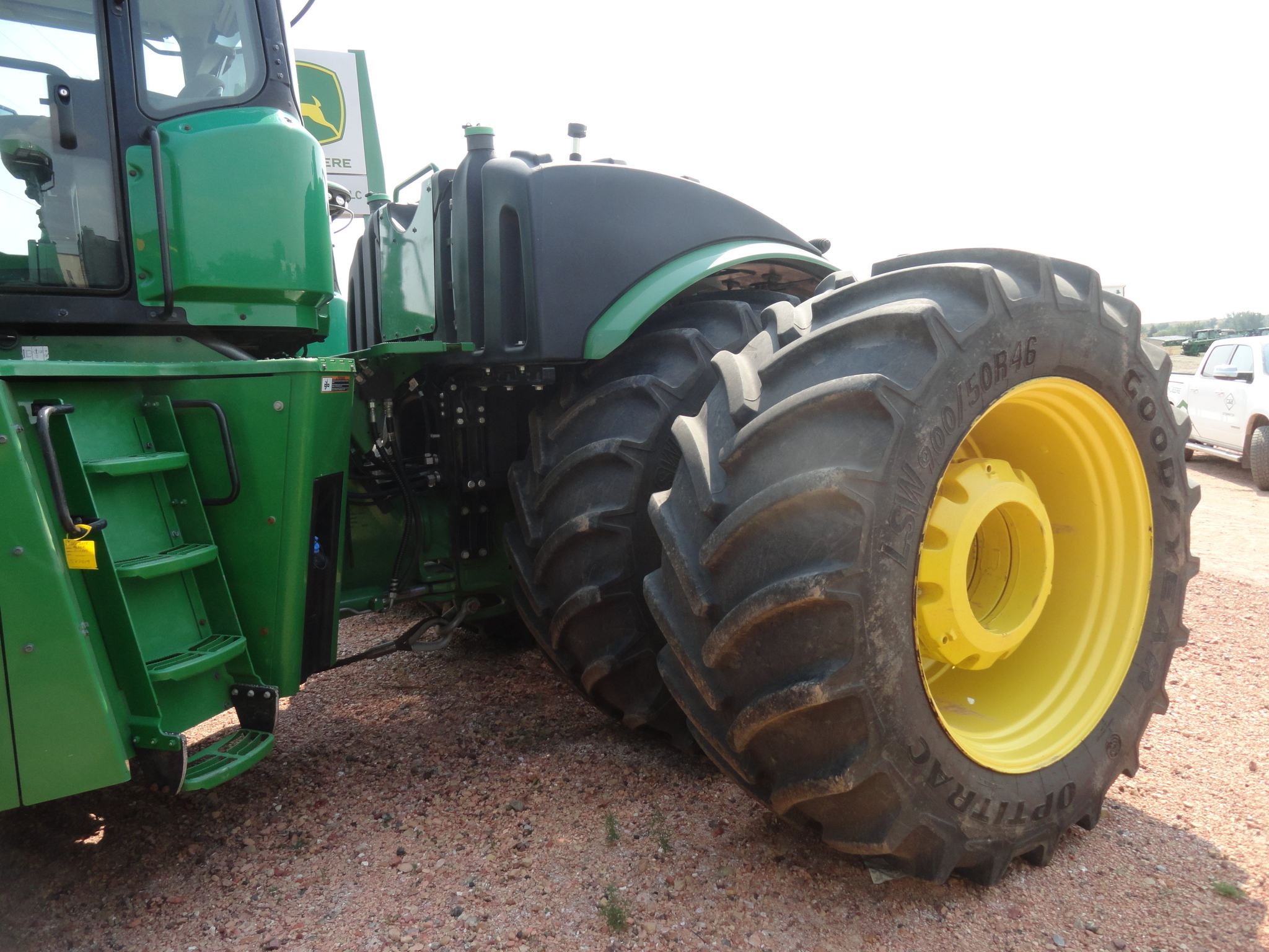 2018 John Deere 9620R Tractor