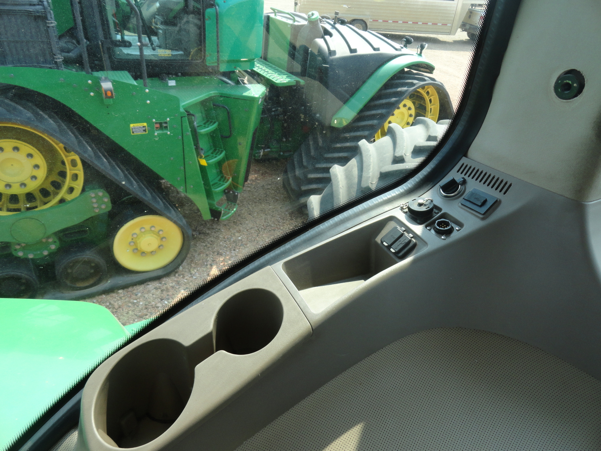 2018 John Deere 9620R Tractor