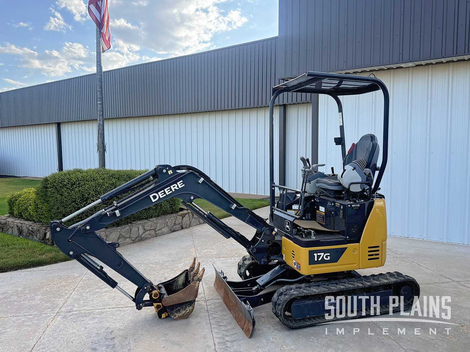 2022 John Deere 17G Mini Excavator
