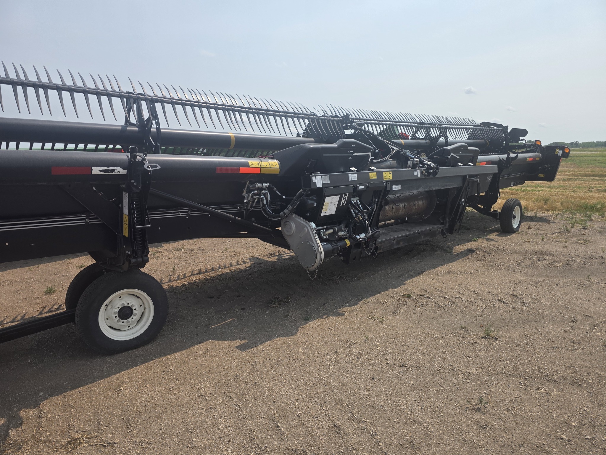 2020 MacDon FD140 Platform