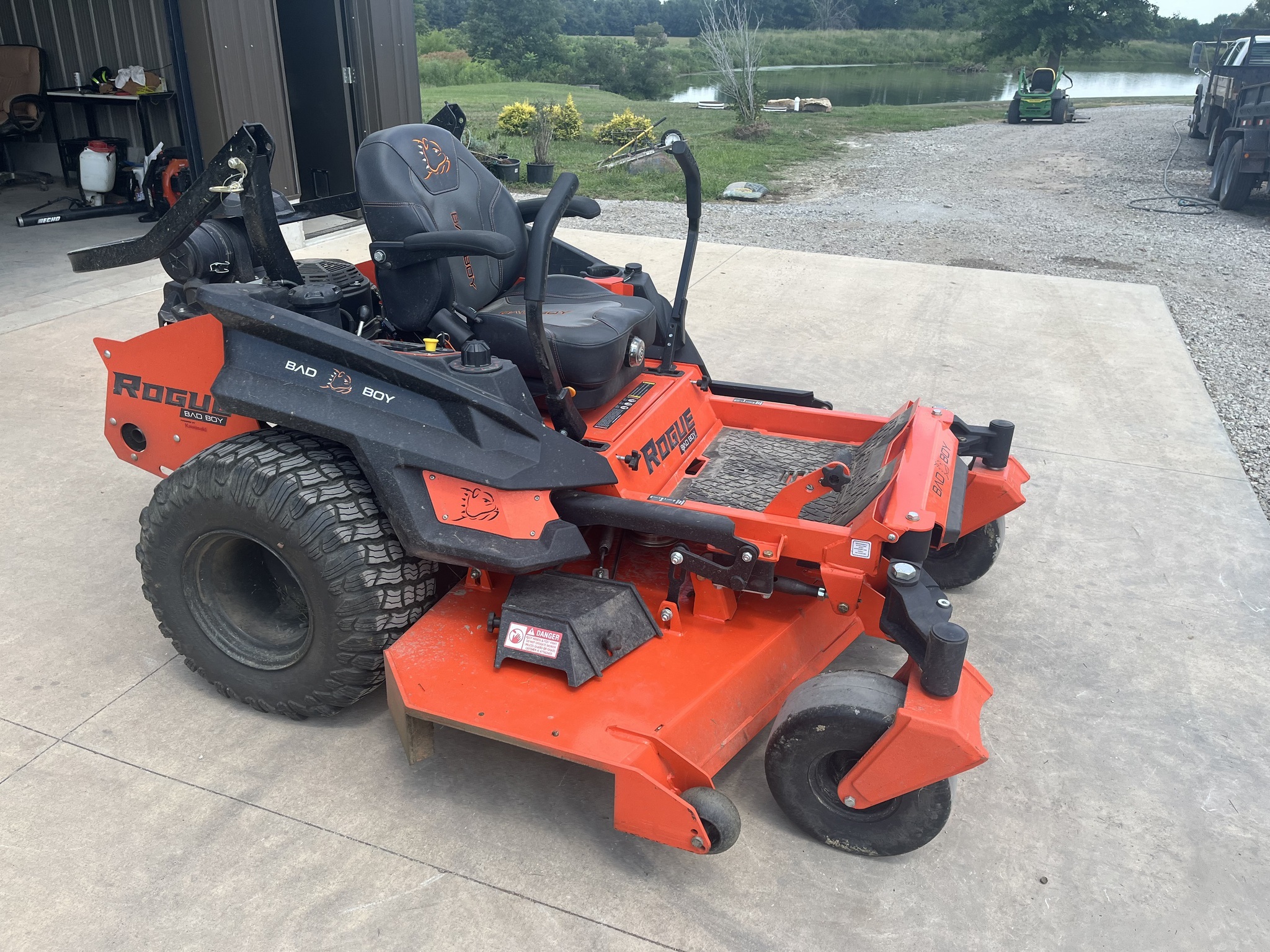 2025 Bad Boy ROGUE 7200 Lawn Mower