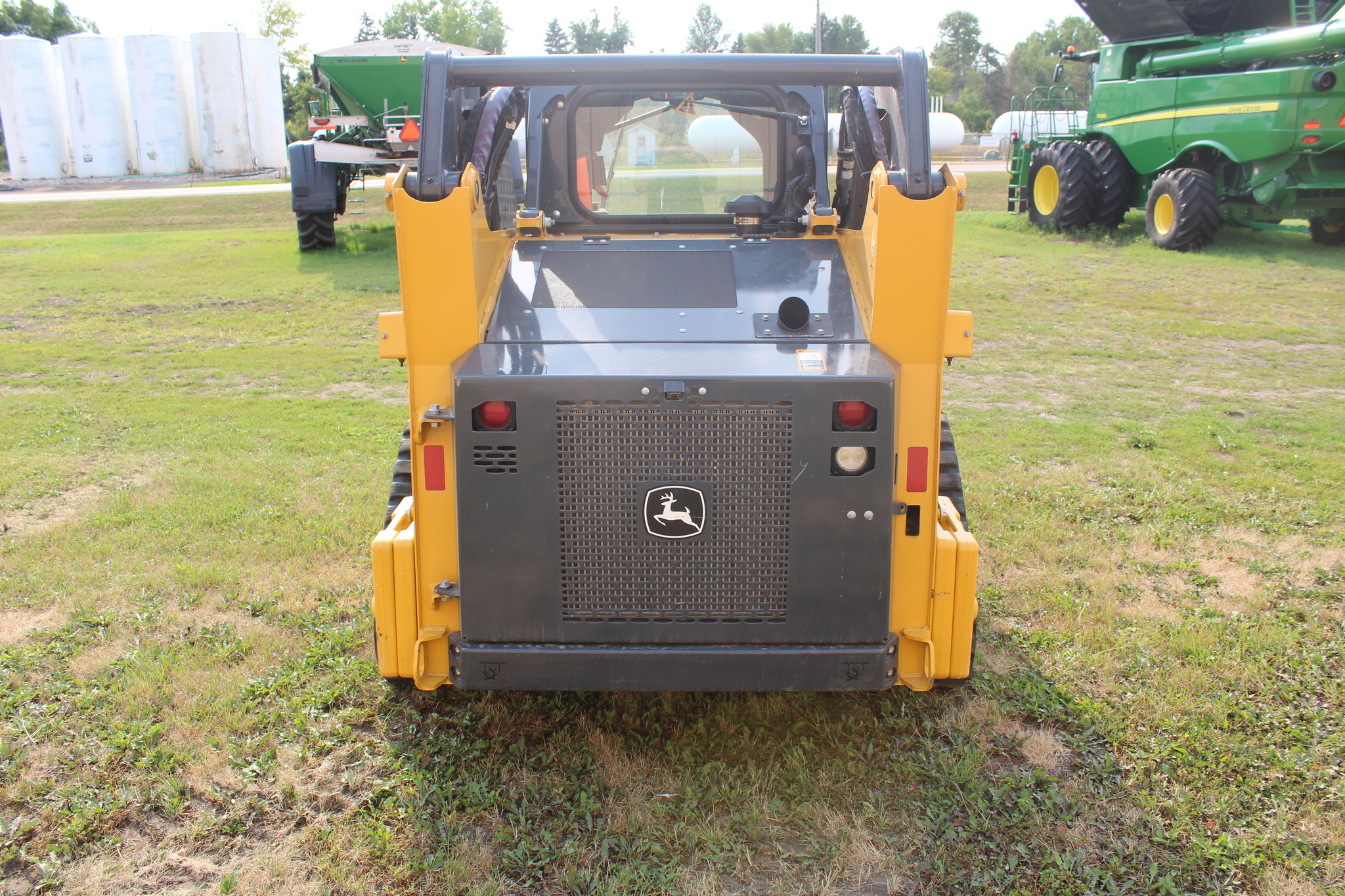 2023 Deere 317G Skid Steer