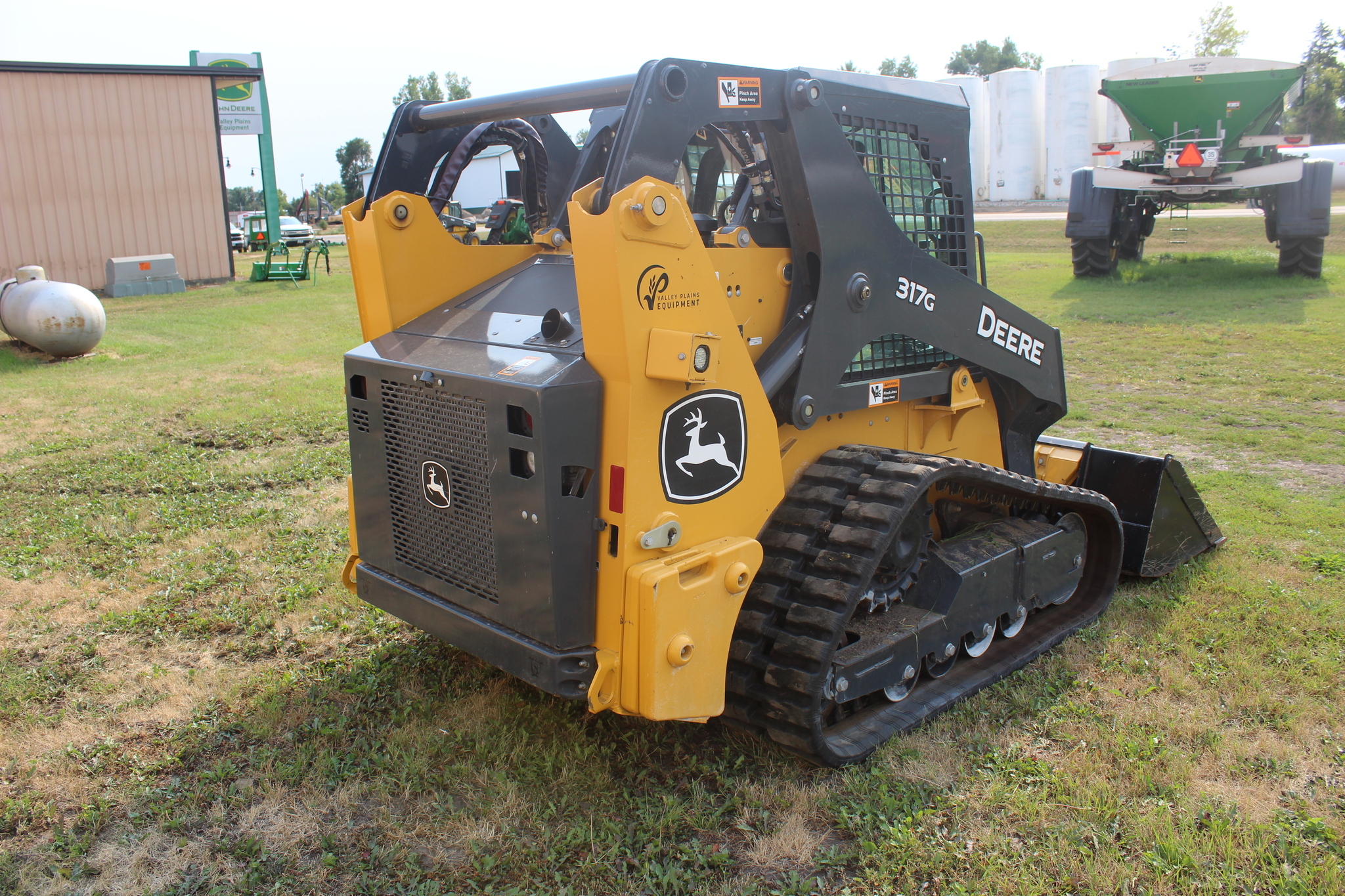 2023 Deere 317G Skid Steer
