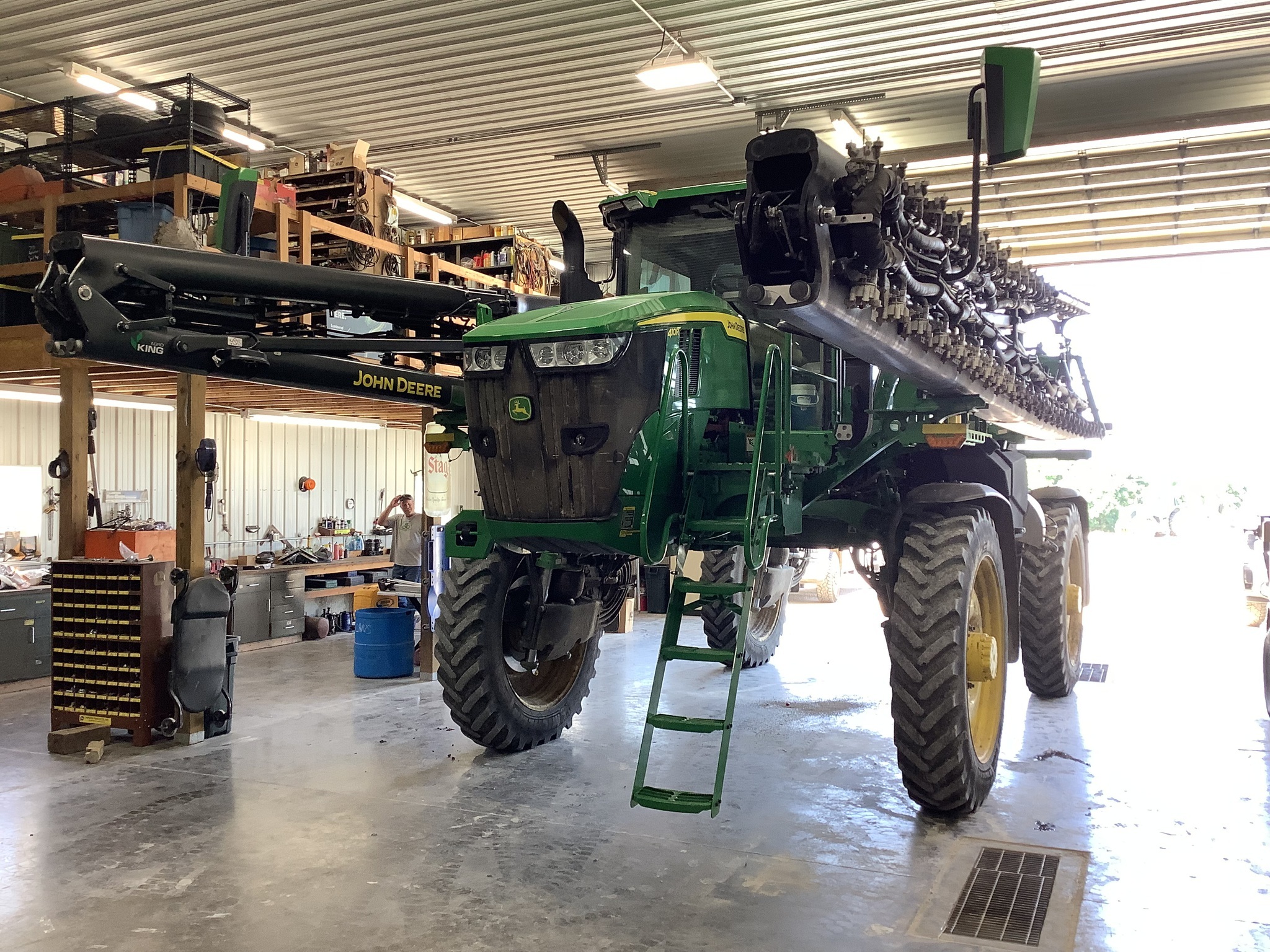 2024 John Deere 410R Self-Propelled Sprayer
