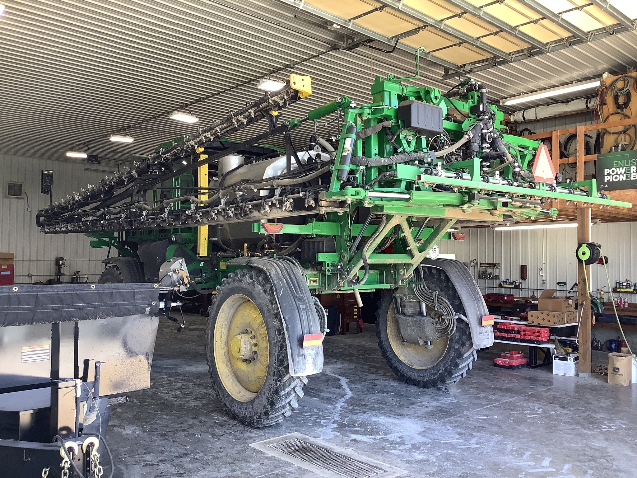 2024 John Deere 410R Self-Propelled Sprayer