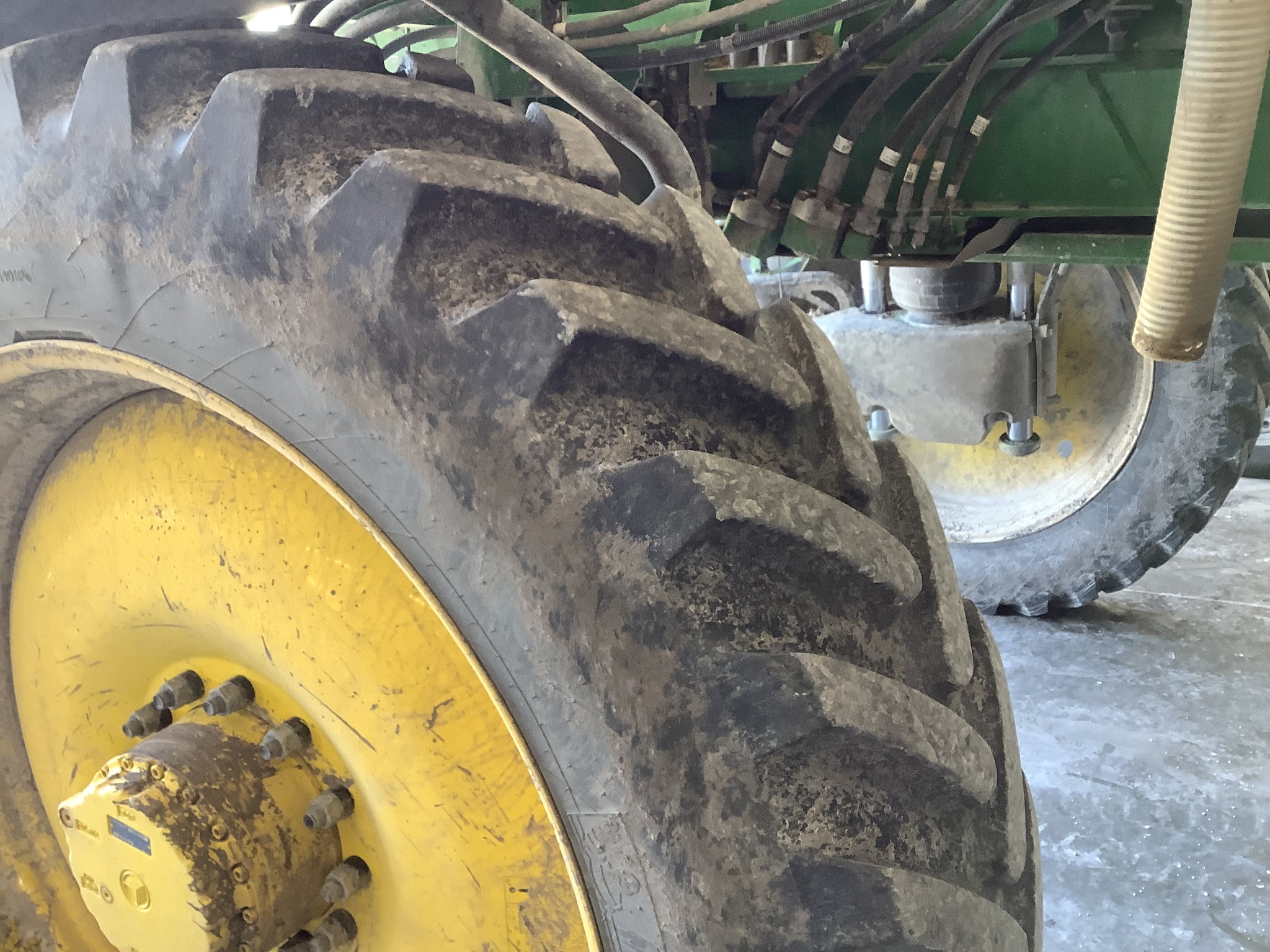 2024 John Deere 410R Self-Propelled Sprayer