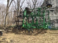 2012 John Deere 2210 Field Cultivator