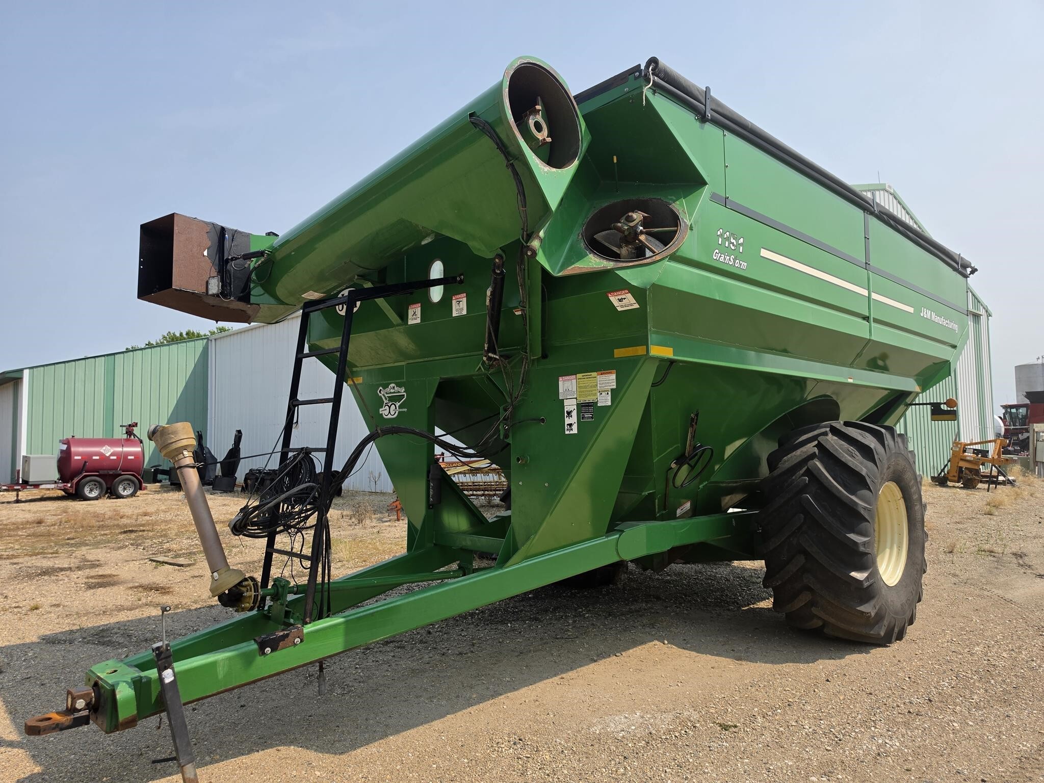 2010 J&M 1151-22S Grain Cart