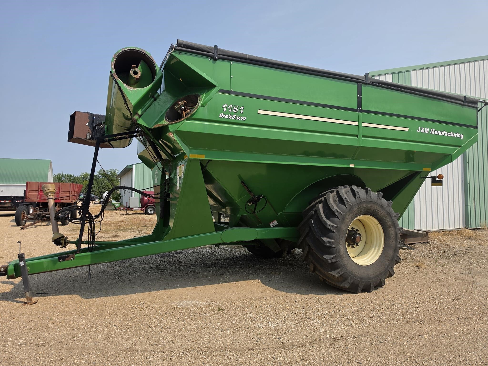 2010 J&M 1151-22S Grain Cart