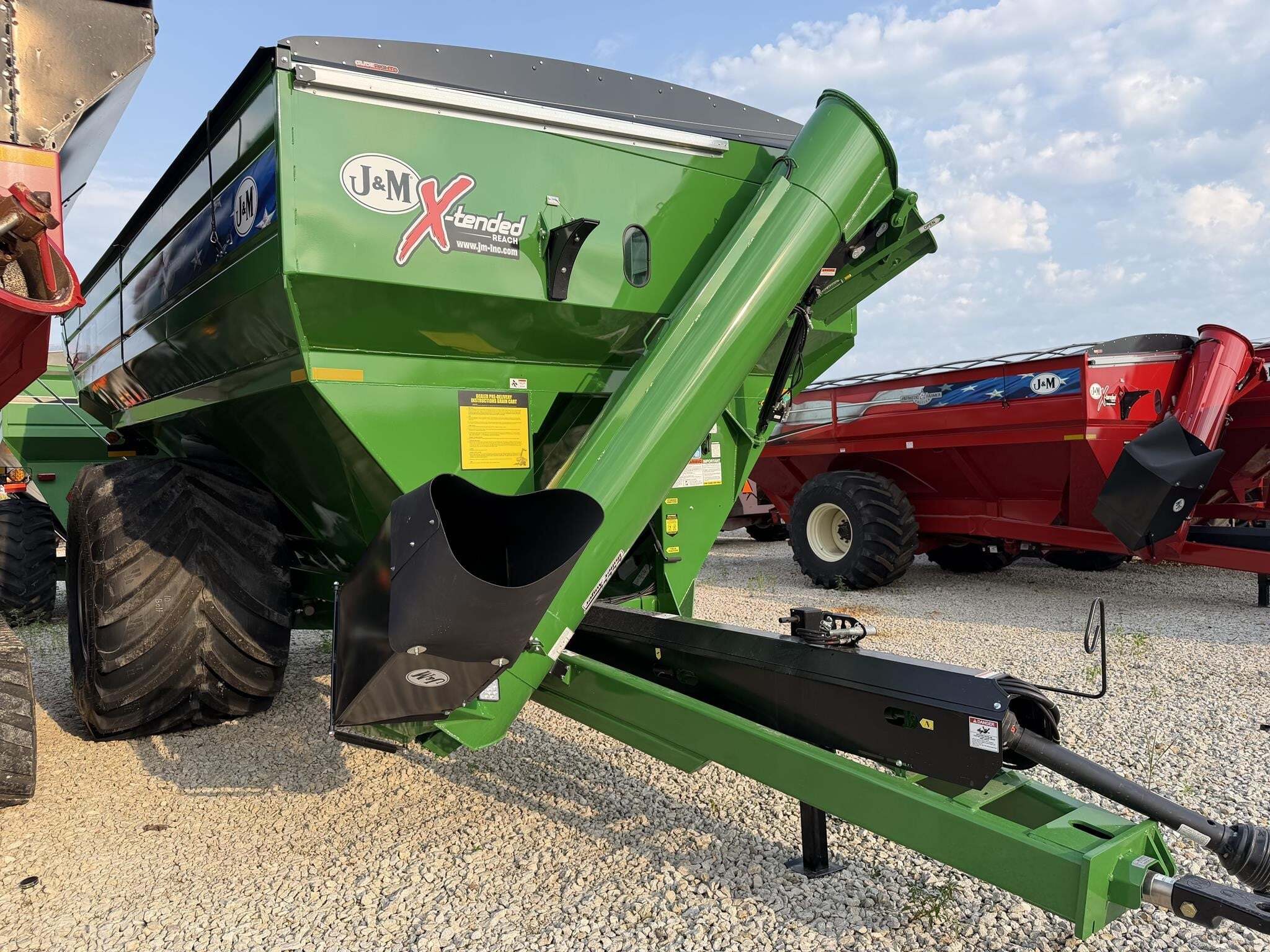 2026 J&M 1312 Grain Cart