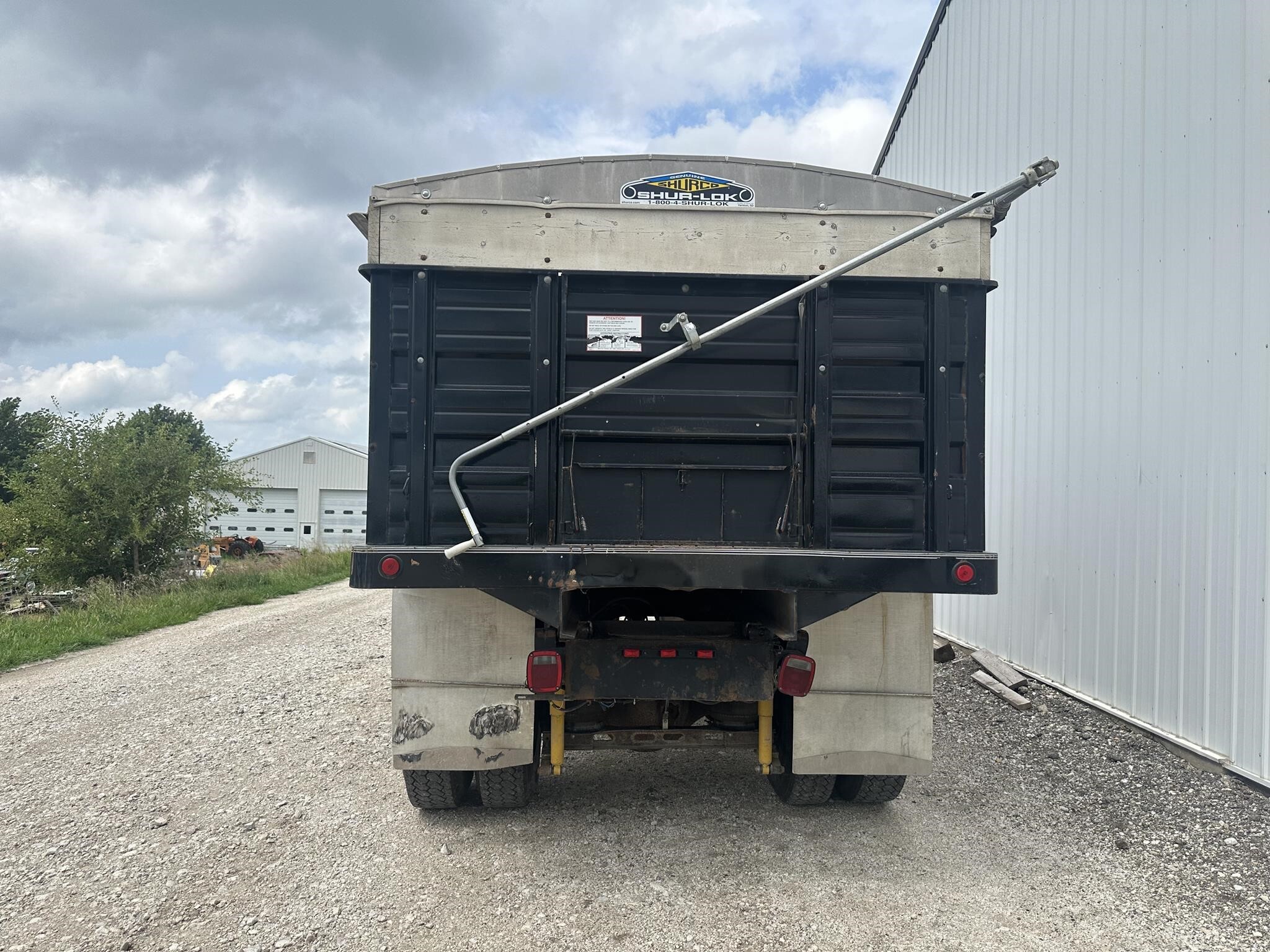 1990 International 4900 Semi Trucks/Trailer