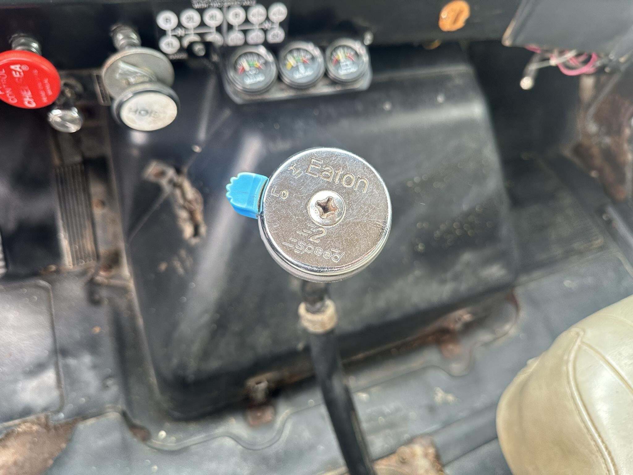 1990 International 4900 Semi Trucks/Trailer