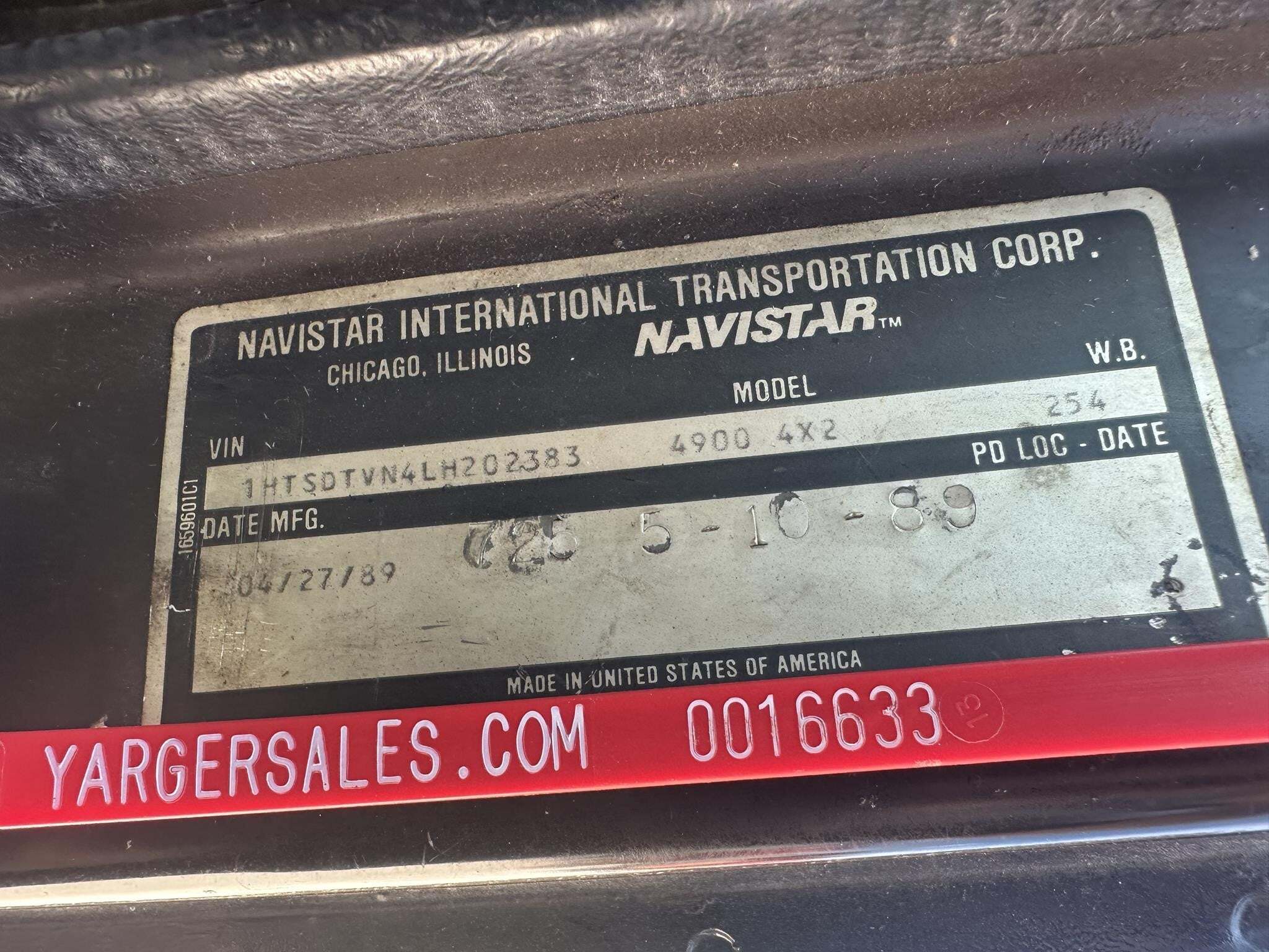 1990 International 4900 Semi Trucks/Trailer