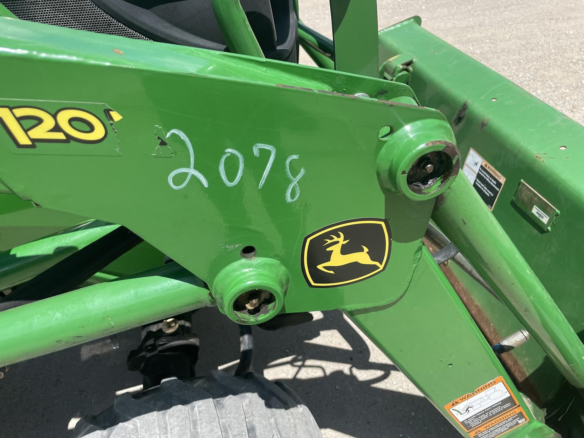 2018 John Deere 1025R Tractor
