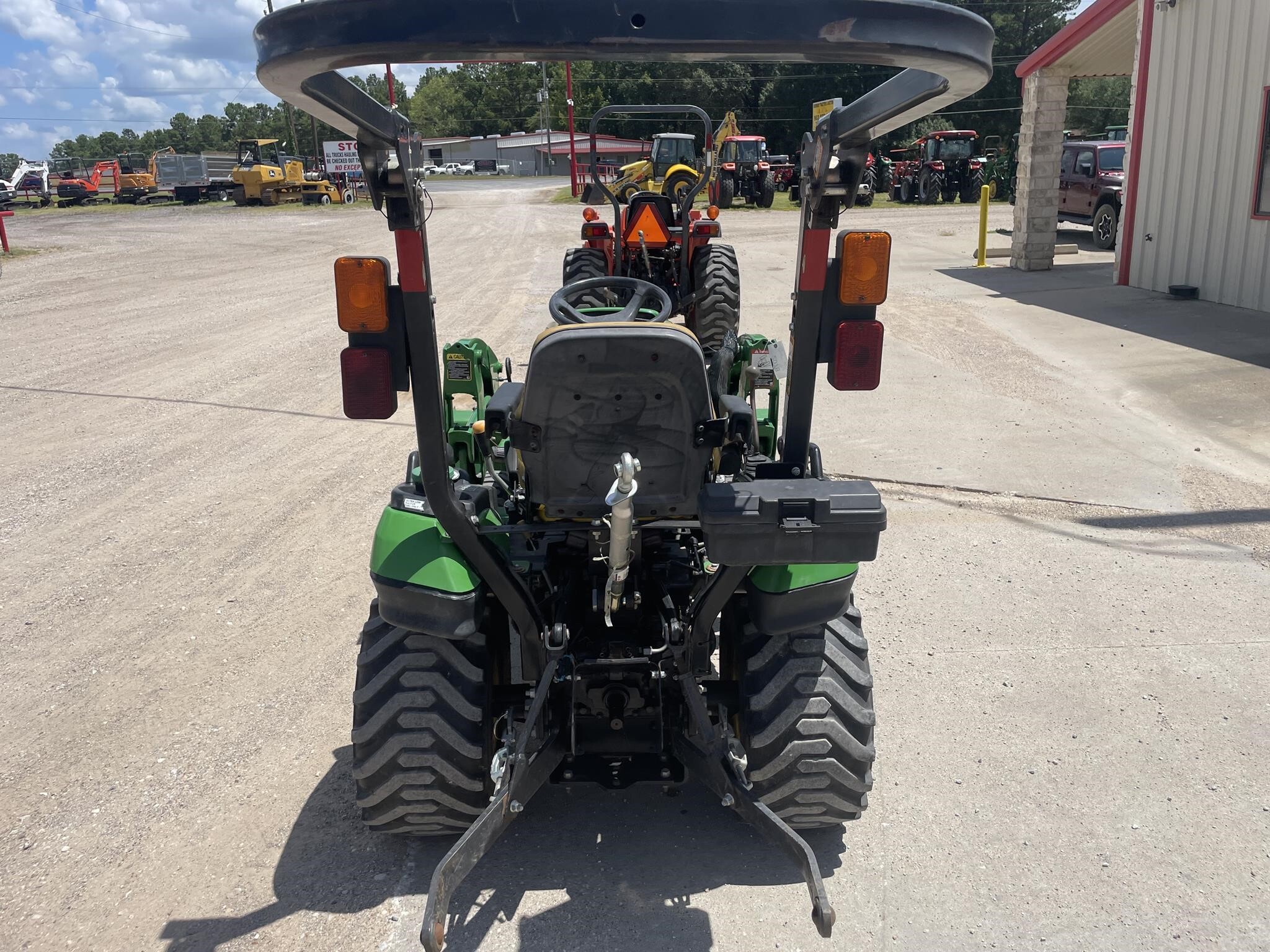 2018 John Deere 1025R Tractor