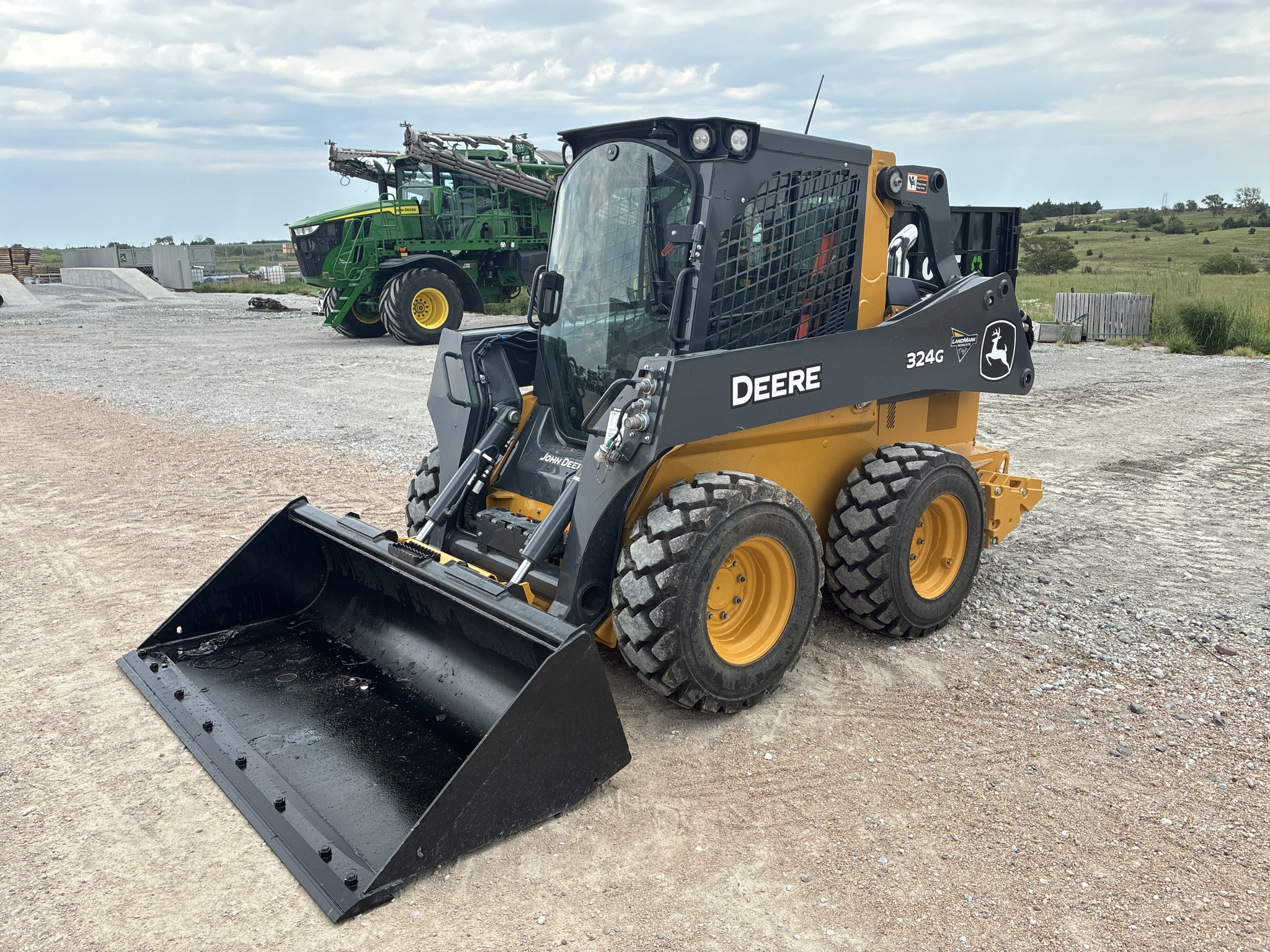 2025 Deere 324G Skid Steer