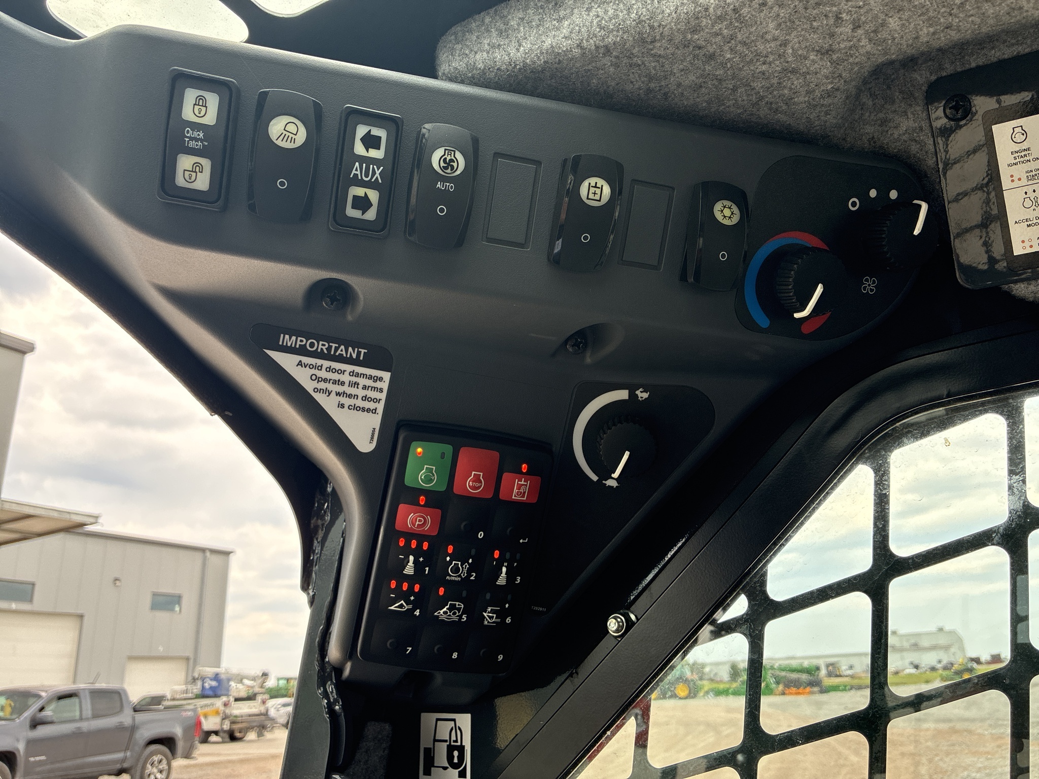 2025 Deere 324G Skid Steer