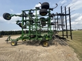 2019 John Deere 2430 Chisel Plow