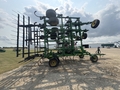 2019 John Deere 2430 Chisel Plow