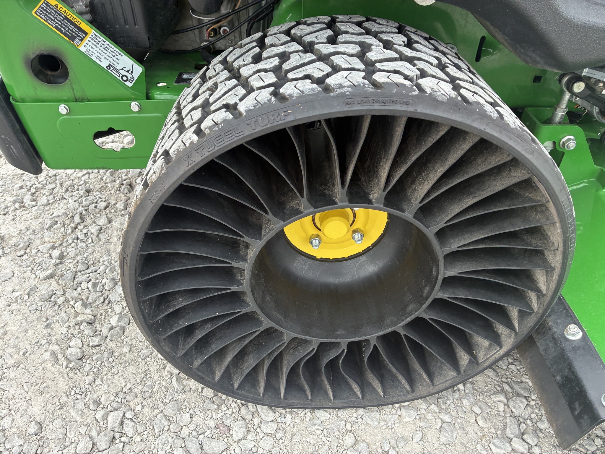 2025 John Deere Z970R Lawn Mower