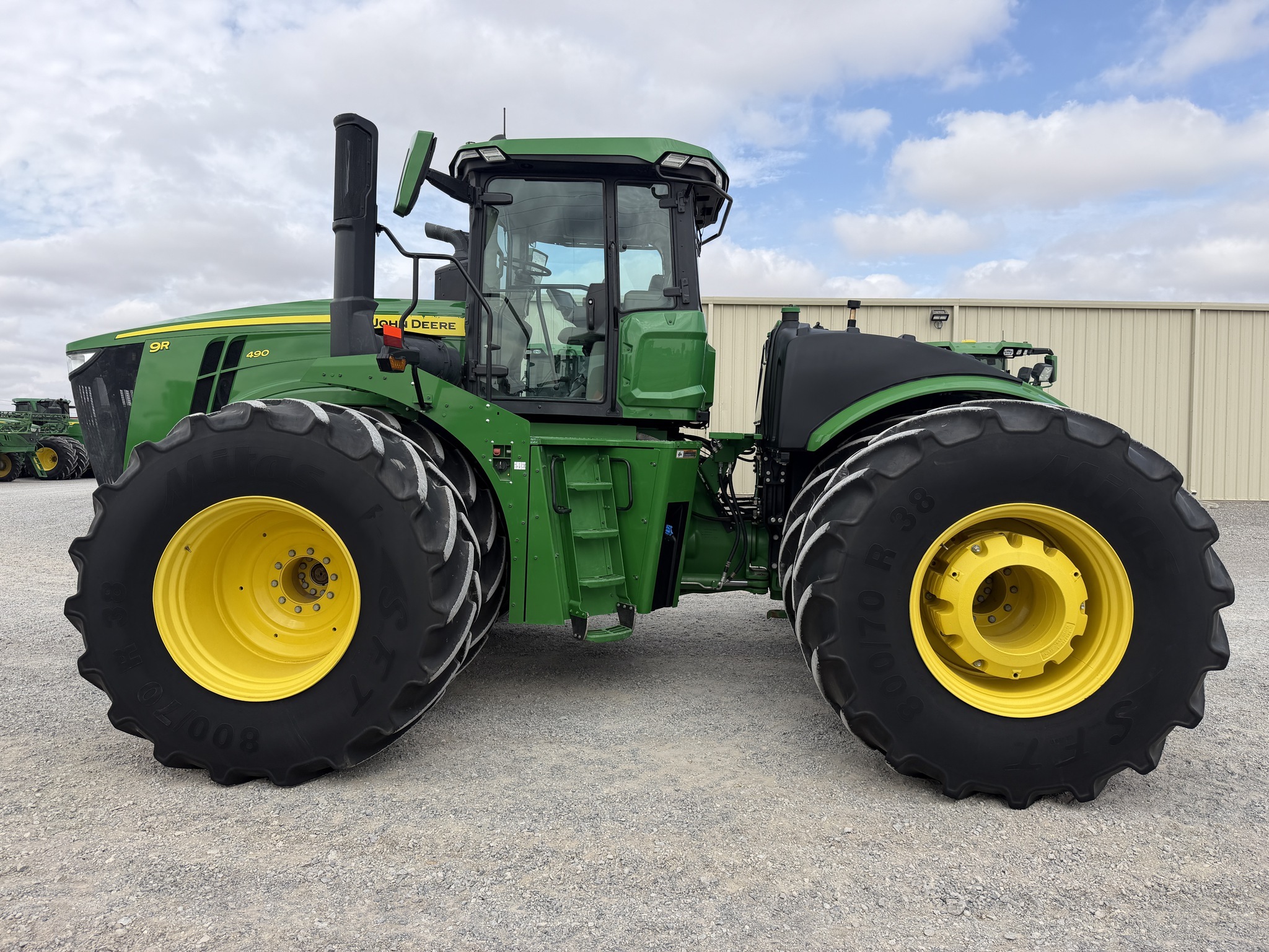 2023 John Deere 9R 490 Tractor