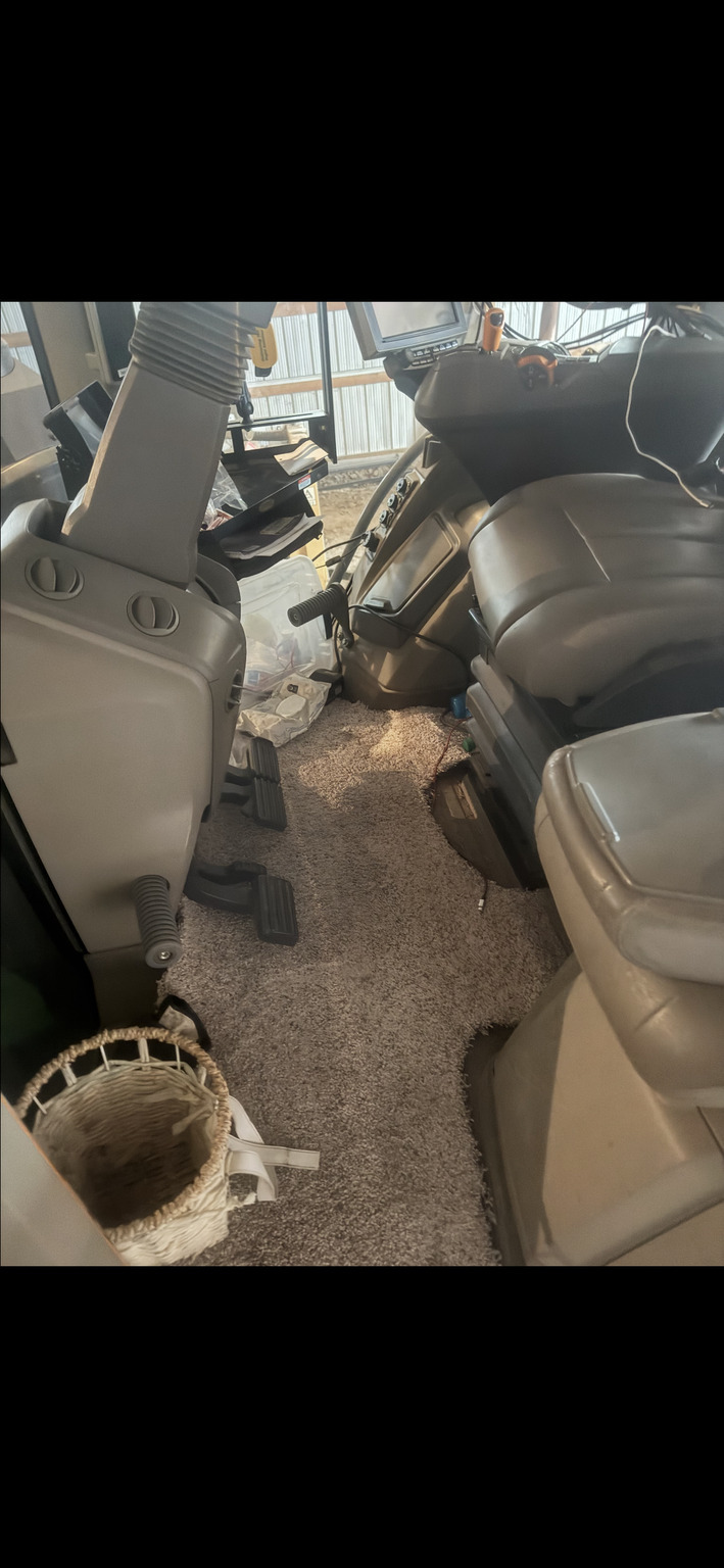 2021 John Deere 8RX 340 Tractor