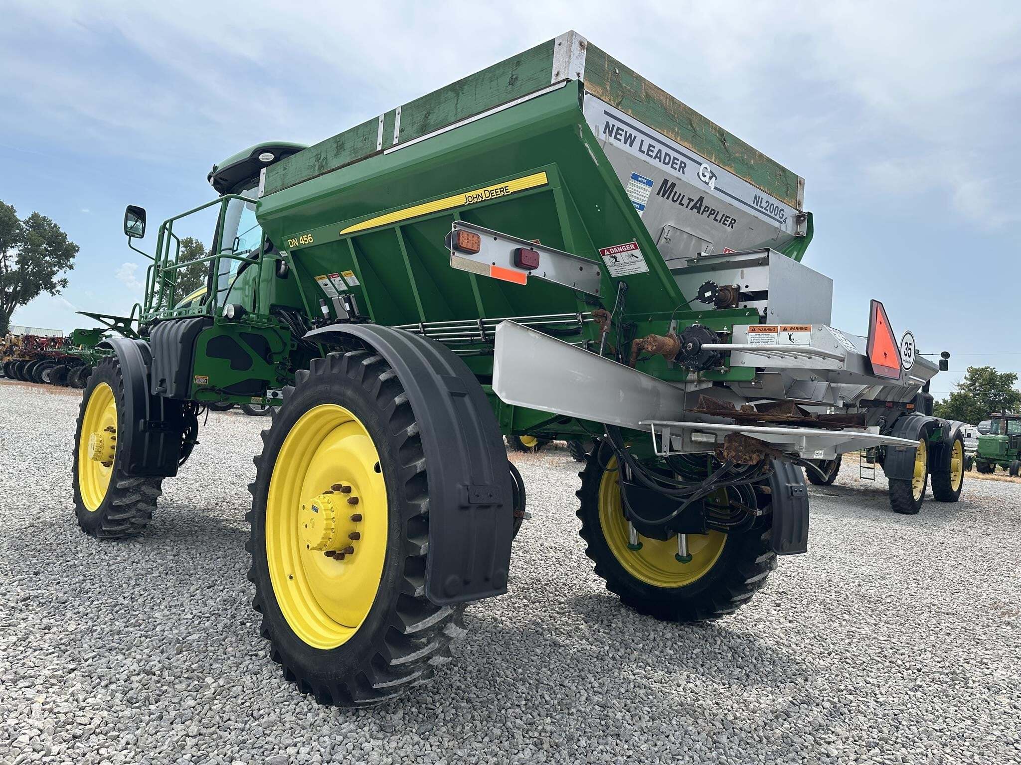 2018 John Deere R4038 Self-Propelled Sprayer