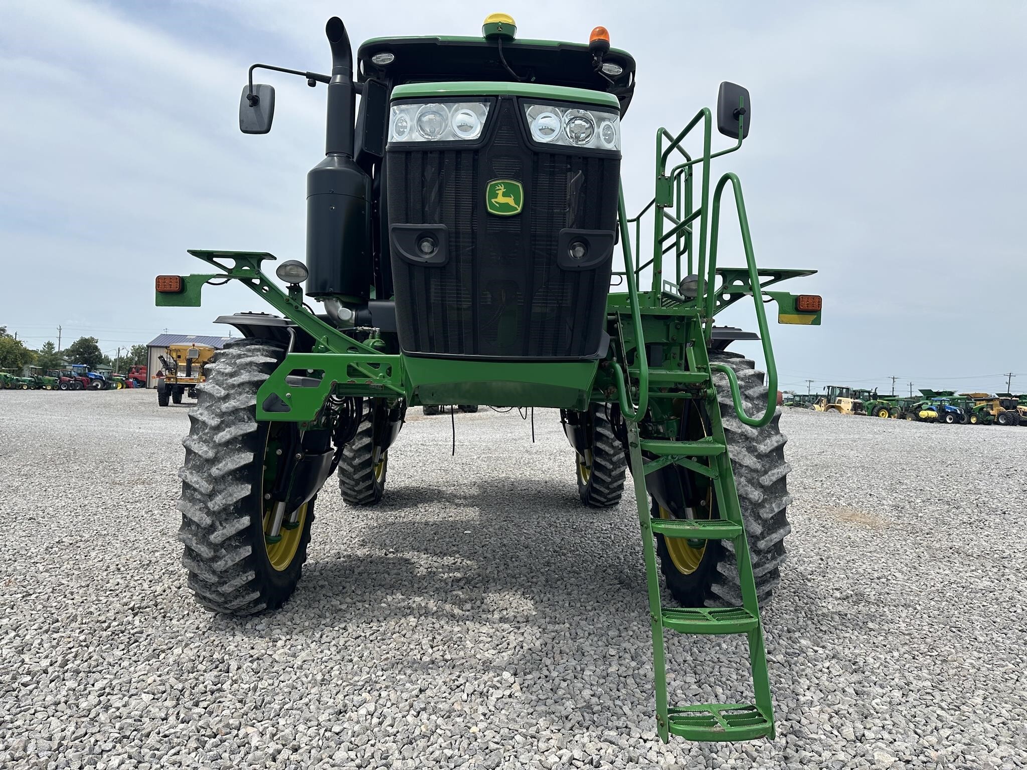 2018 John Deere R4038 Self-Propelled Sprayer