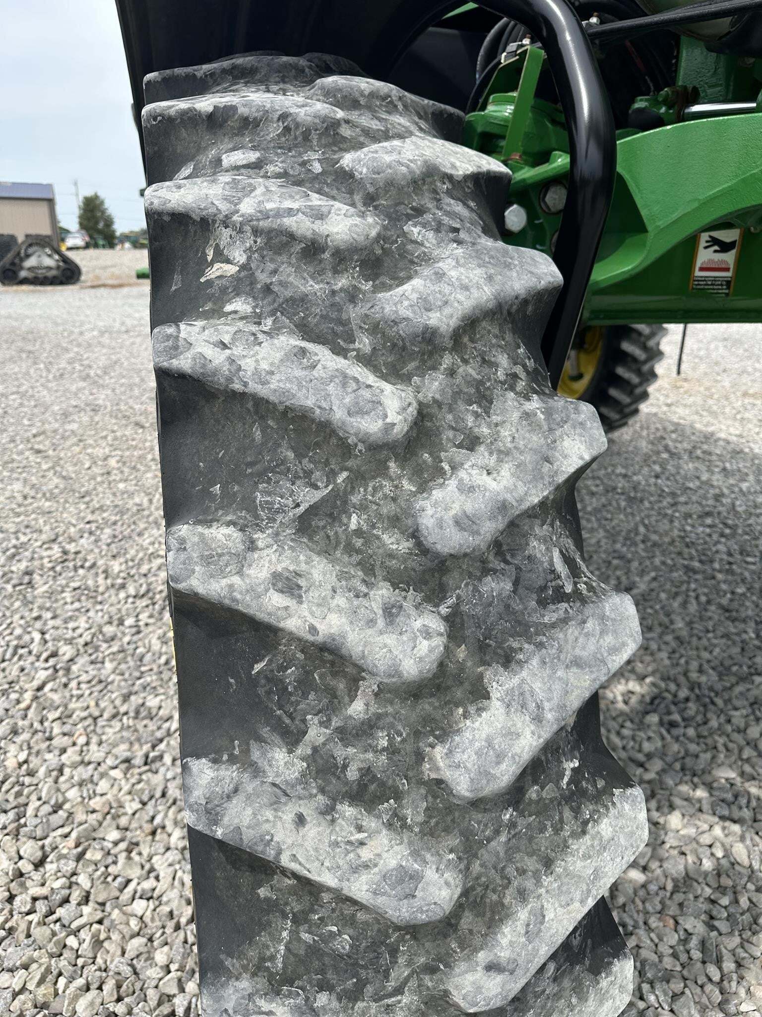 2018 John Deere R4038 Self-Propelled Sprayer