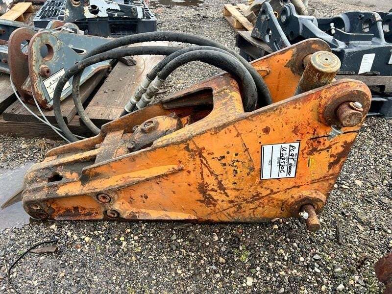  Stanley MB550 Backhoe and Excavator Attachment