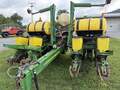 2002 John Deere 1760NT Planter