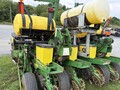 2002 John Deere 1760NT Planter