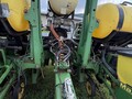 2002 John Deere 1760NT Planter
