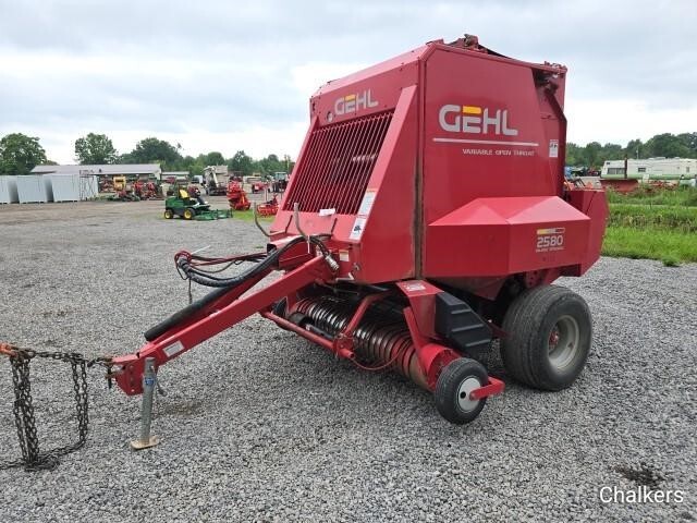 2004 Gehl 2580 Round Baler