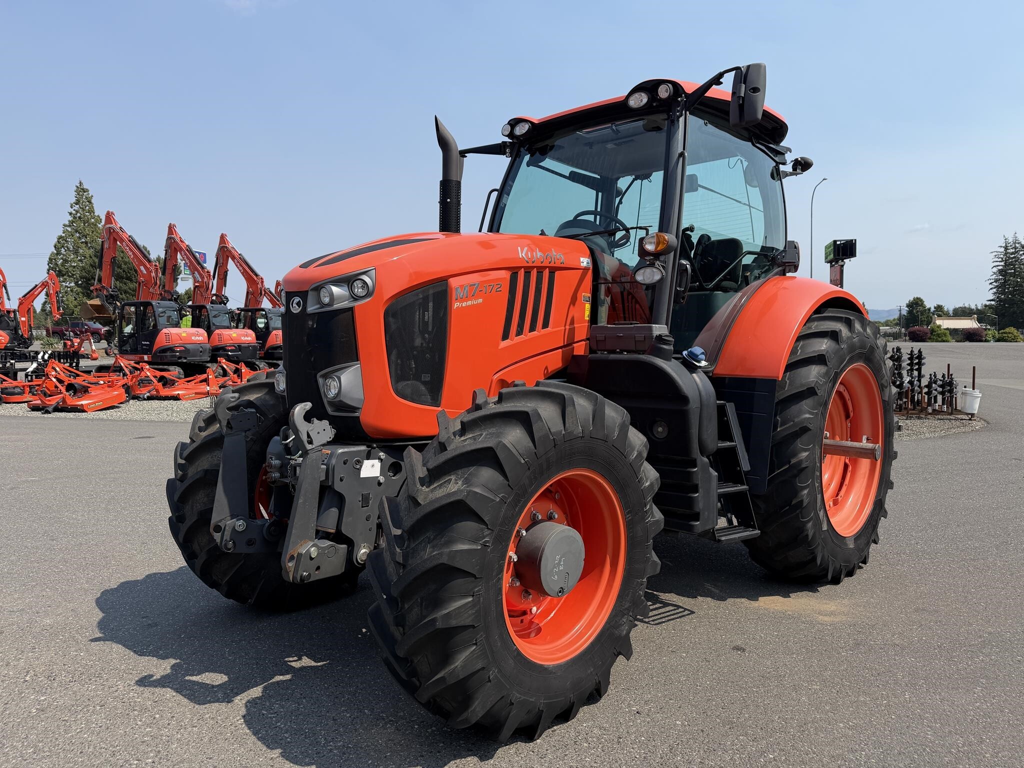 2022 Kubota M7-172 PREMIUM Tractor