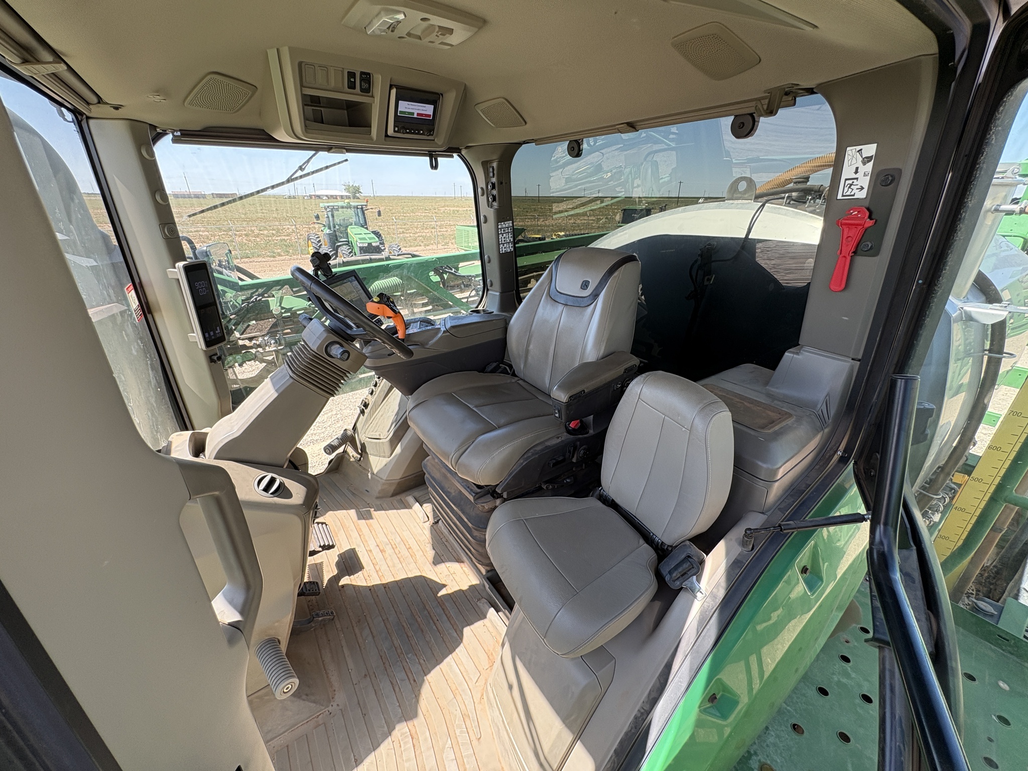 2022 John Deere 410R Self-Propelled Sprayer