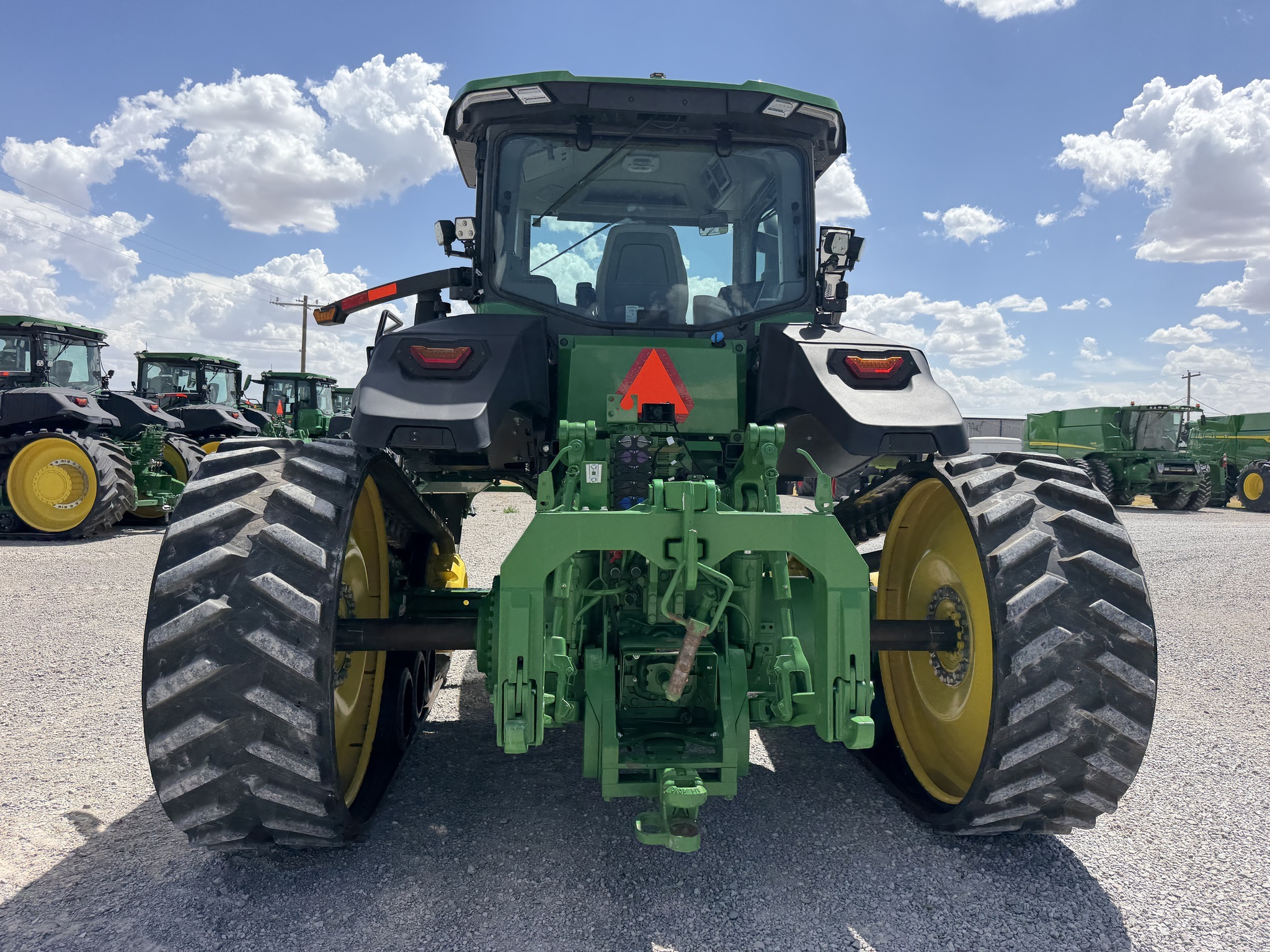 2025 John Deere 8RT 370 Tractor