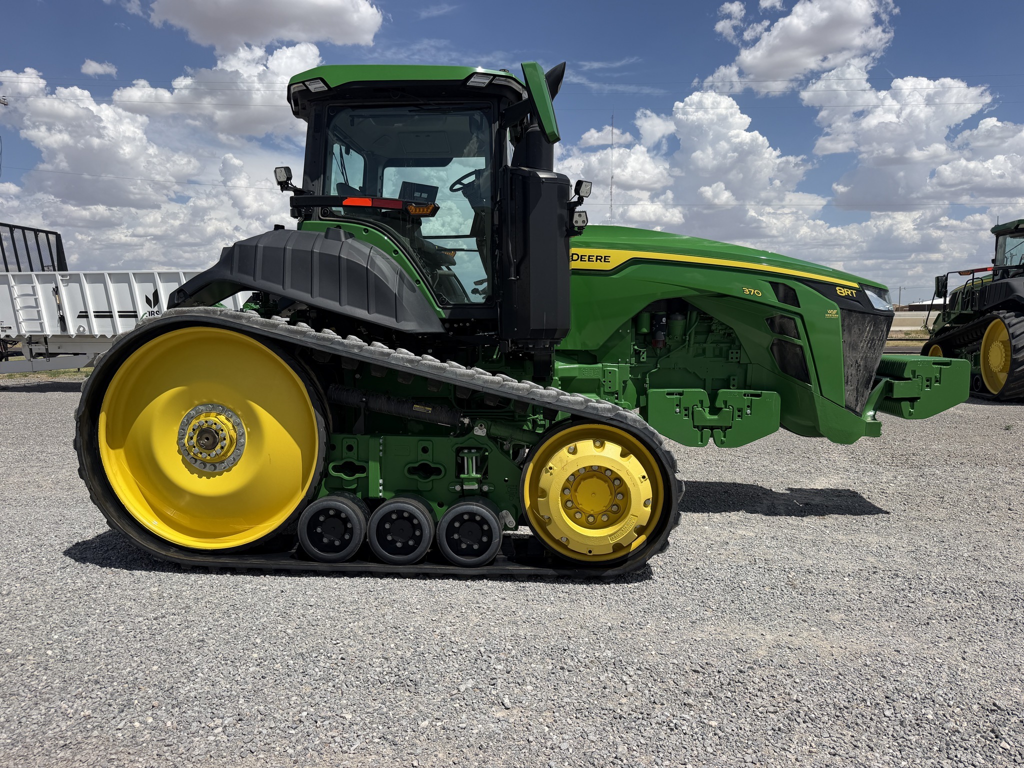 2025 John Deere 8RT 370 Tractor