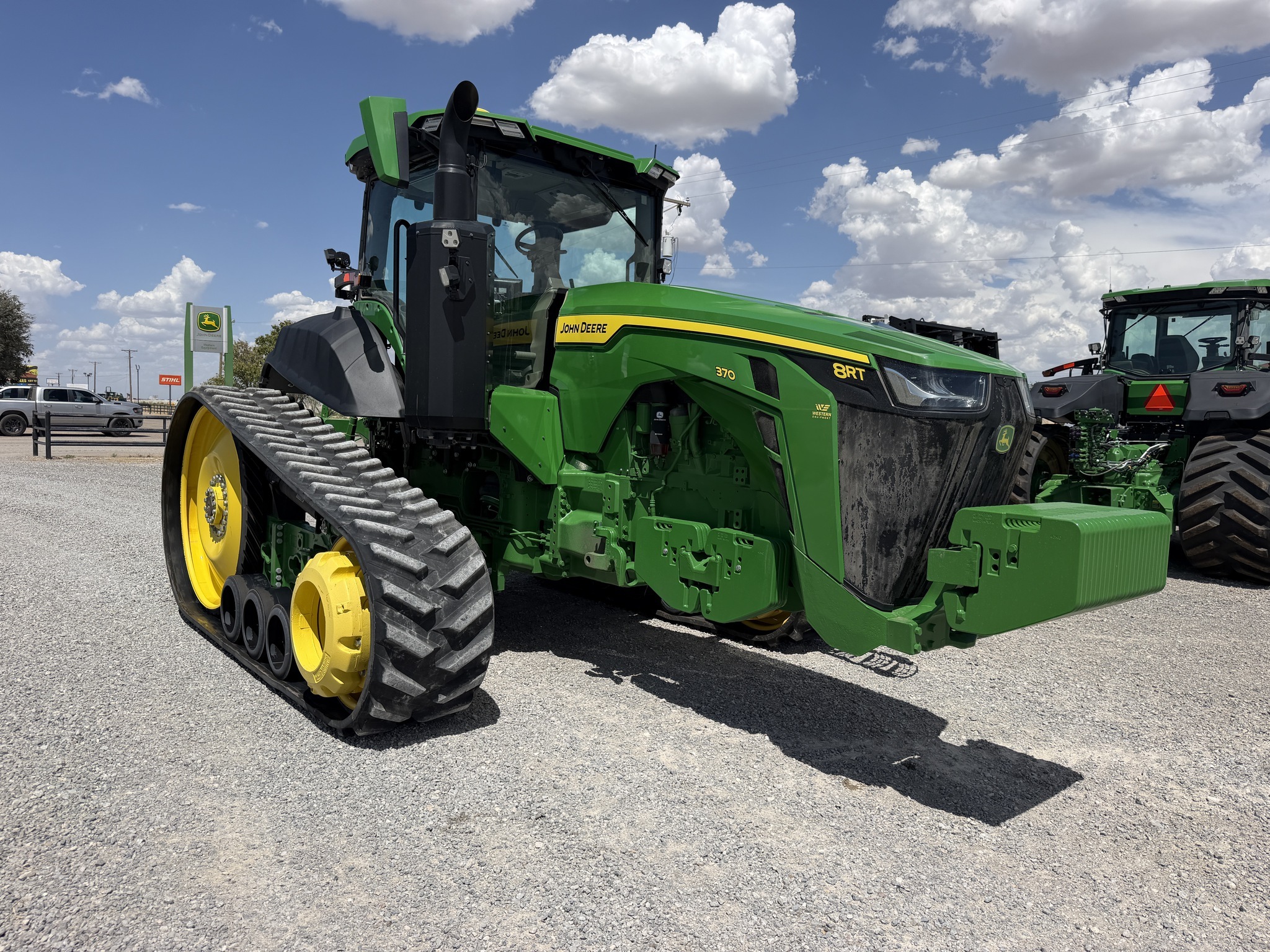 2025 John Deere 8RT 370 Tractor