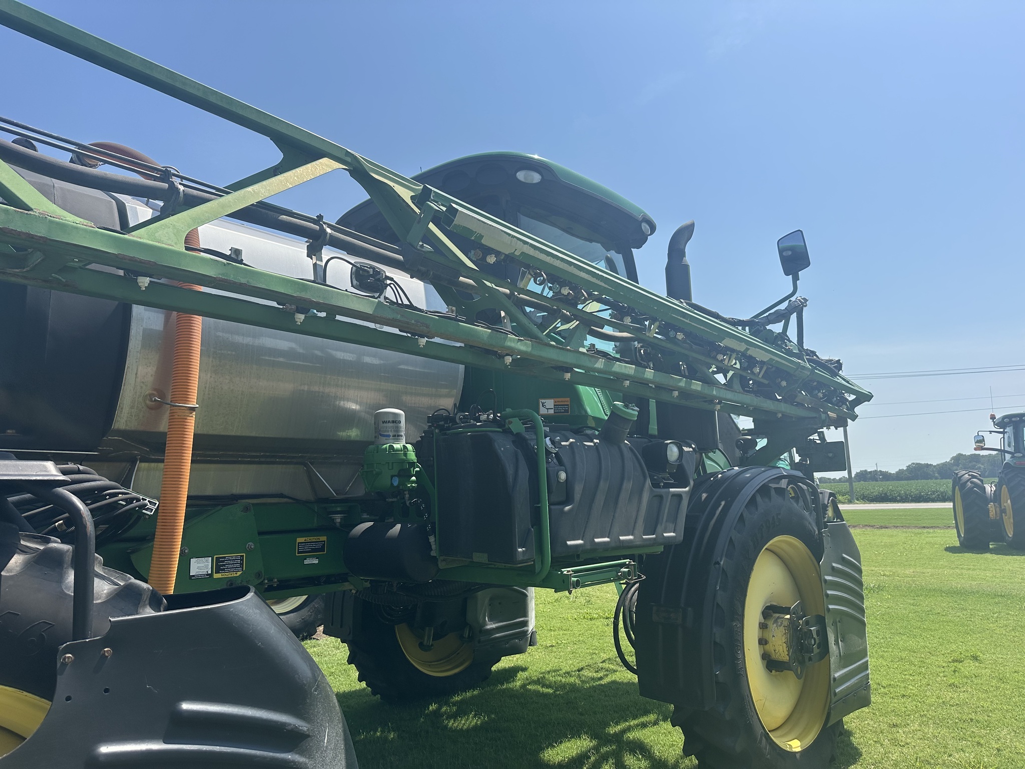 2015 John Deere R4030 Self-Propelled Sprayer
