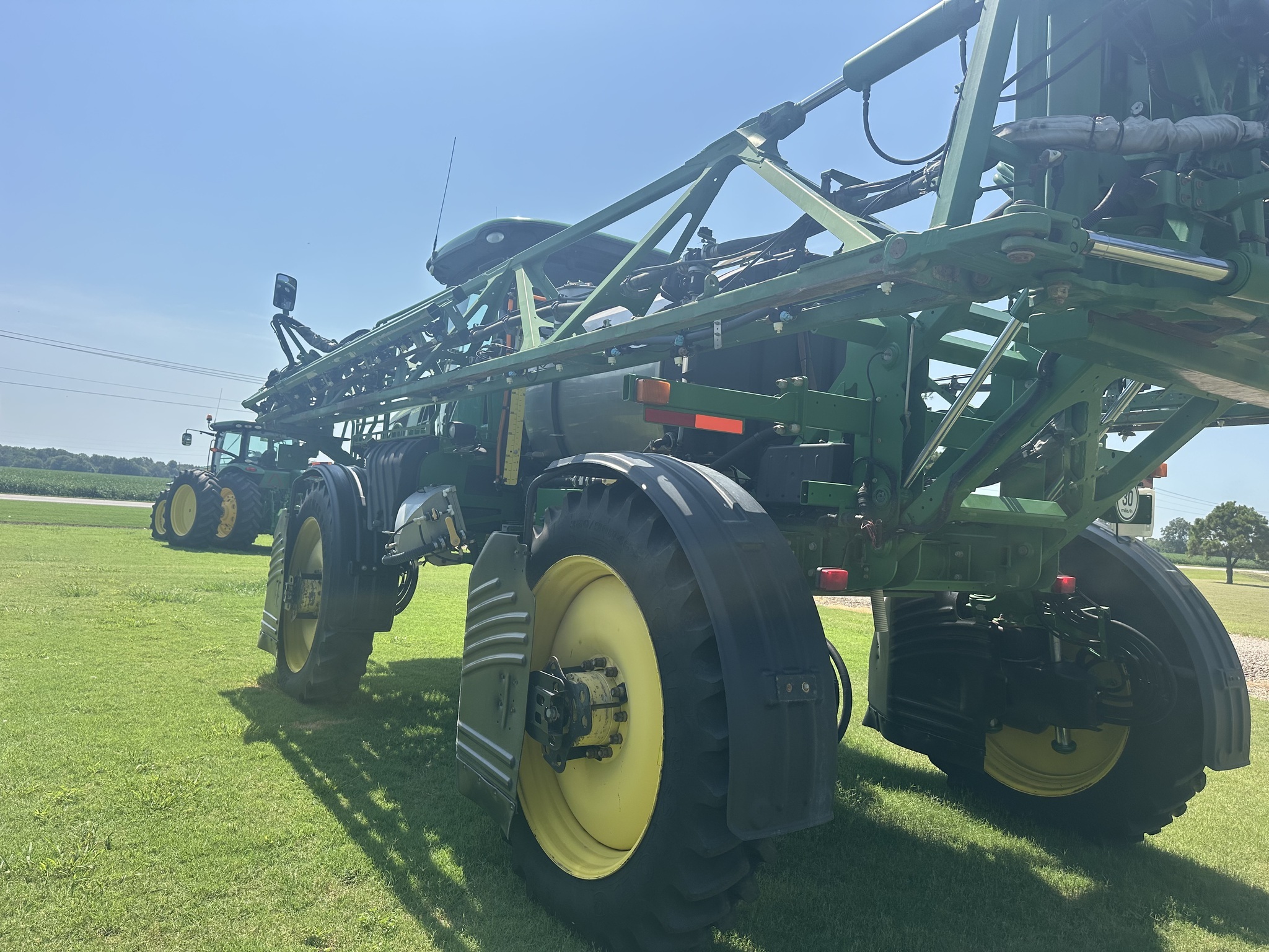 2015 John Deere R4030 Self-Propelled Sprayer