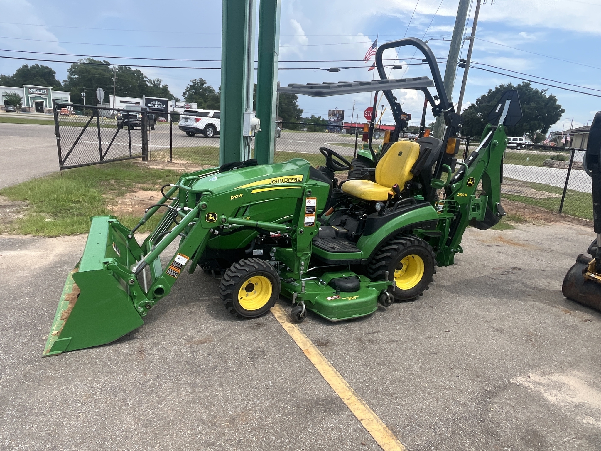 2024 John Deere 1025R Tractor