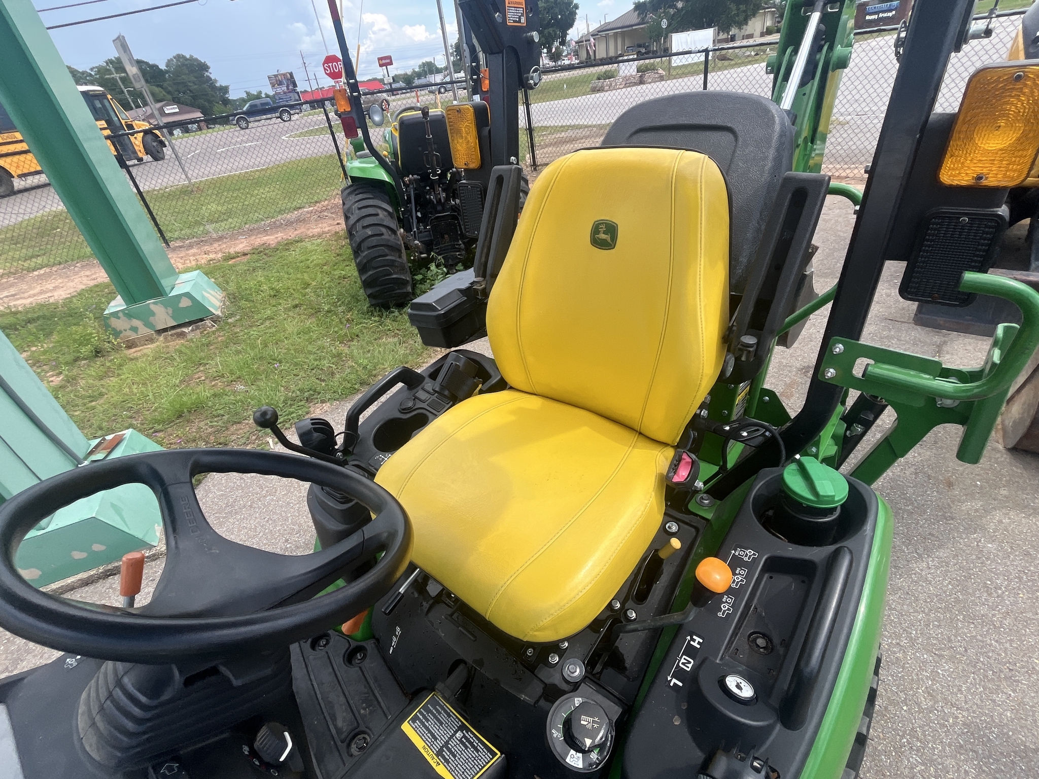 2024 John Deere 1025R Tractor